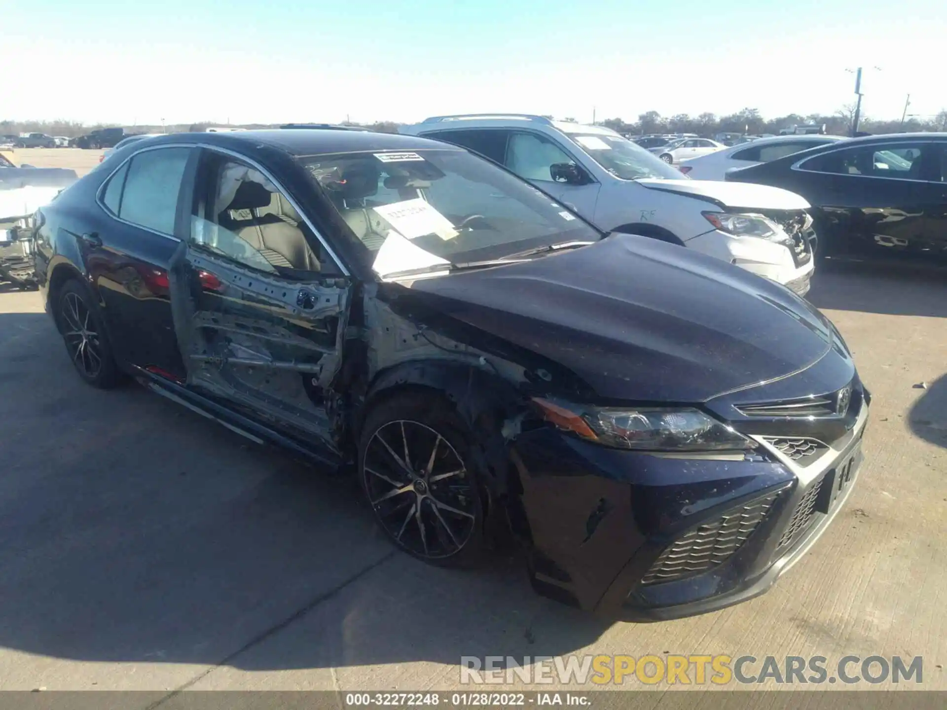 1 Photograph of a damaged car 4T1G11AKXMU464702 TOYOTA CAMRY 2021