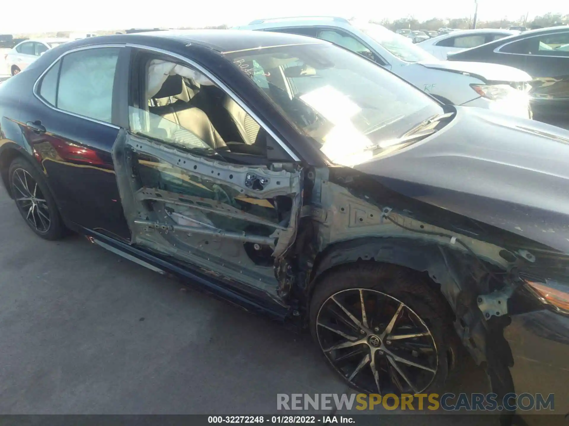 6 Photograph of a damaged car 4T1G11AKXMU464702 TOYOTA CAMRY 2021