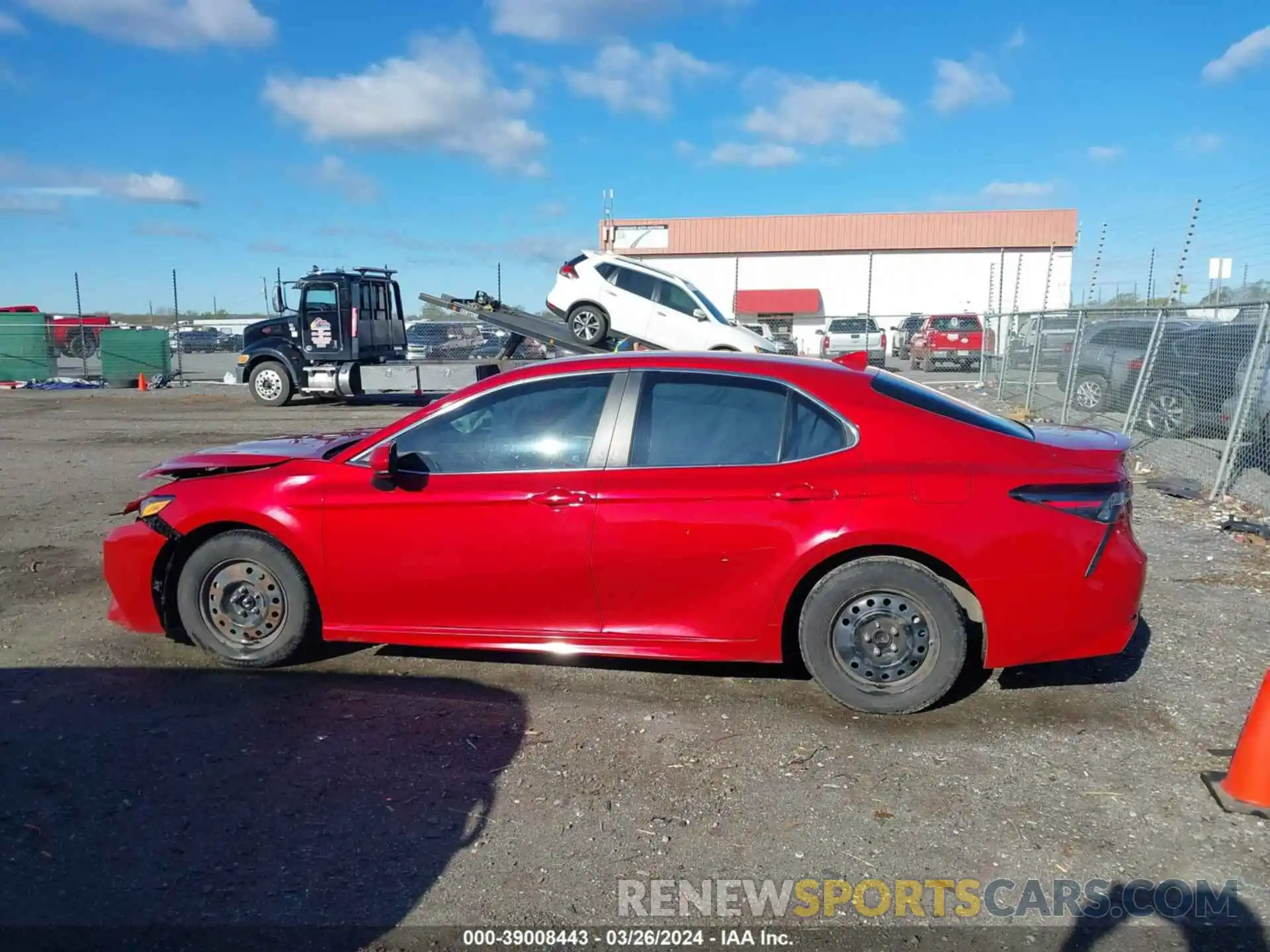 14 Photograph of a damaged car 4T1G11AKXMU472704 TOYOTA CAMRY 2021