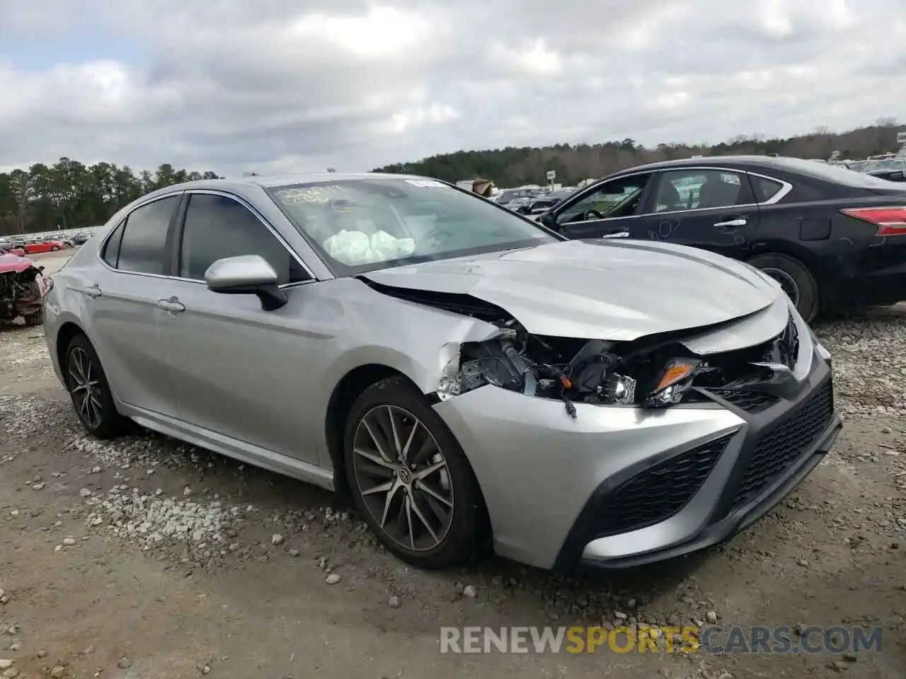 1 Photograph of a damaged car 4T1G11AKXMU474520 TOYOTA CAMRY 2021