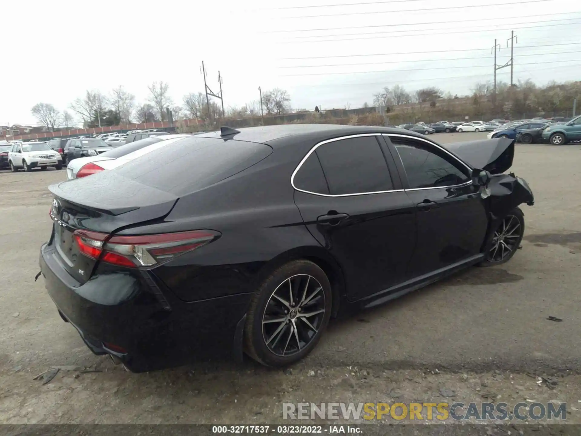 4 Photograph of a damaged car 4T1G11AKXMU475764 TOYOTA CAMRY 2021