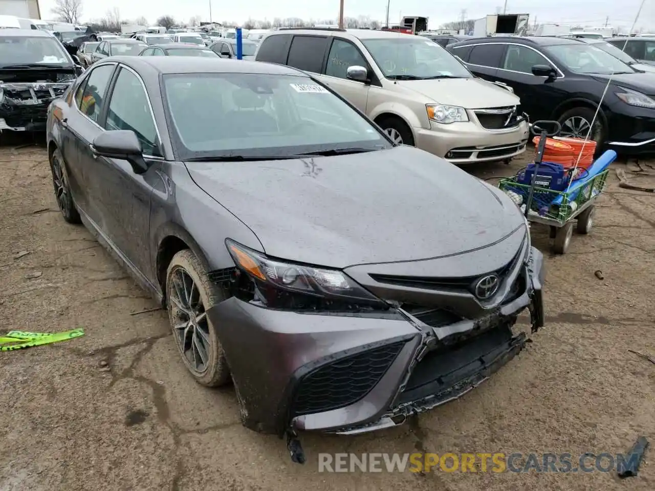 1 Photograph of a damaged car 4T1G11AKXMU480415 TOYOTA CAMRY 2021