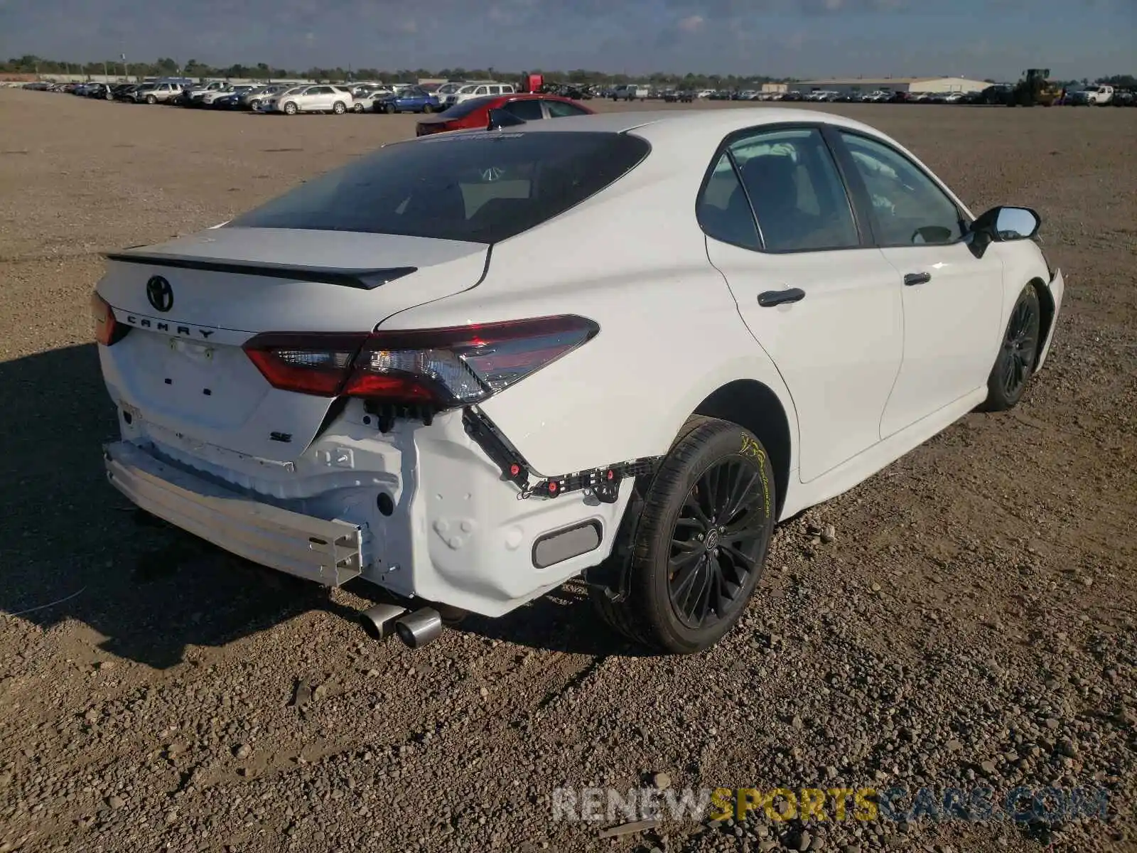 4 Photograph of a damaged car 4T1G11AKXMU482391 TOYOTA CAMRY 2021