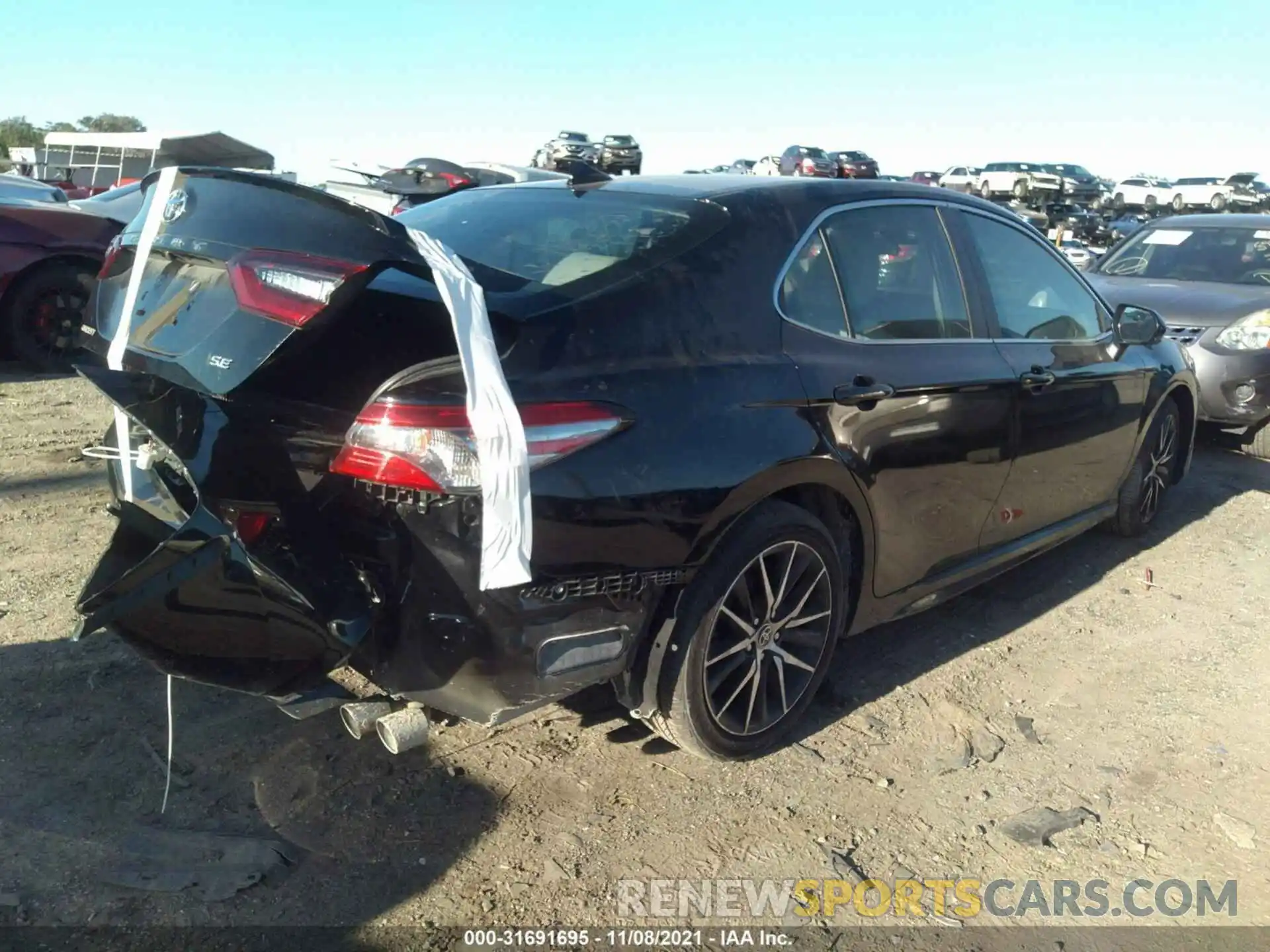 4 Photograph of a damaged car 4T1G11AKXMU491365 TOYOTA CAMRY 2021