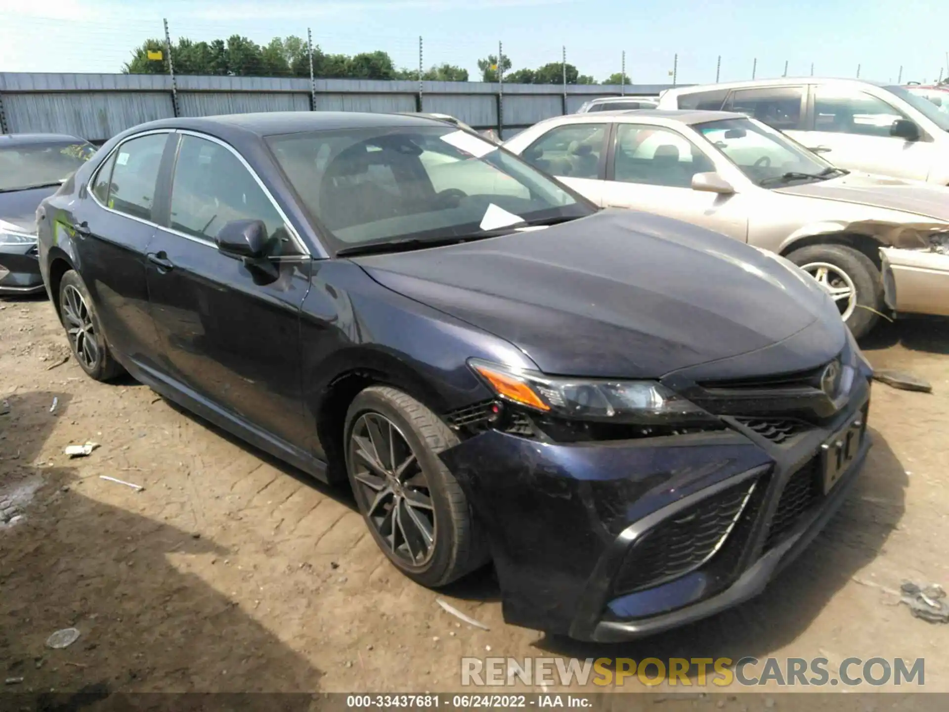 1 Photograph of a damaged car 4T1G11AKXMU512313 TOYOTA CAMRY 2021