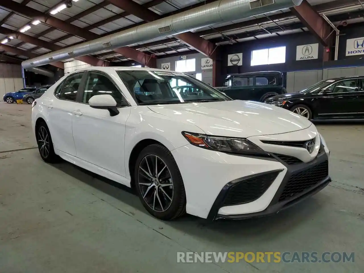 1 Photograph of a damaged car 4T1G11AKXMU513249 TOYOTA CAMRY 2021