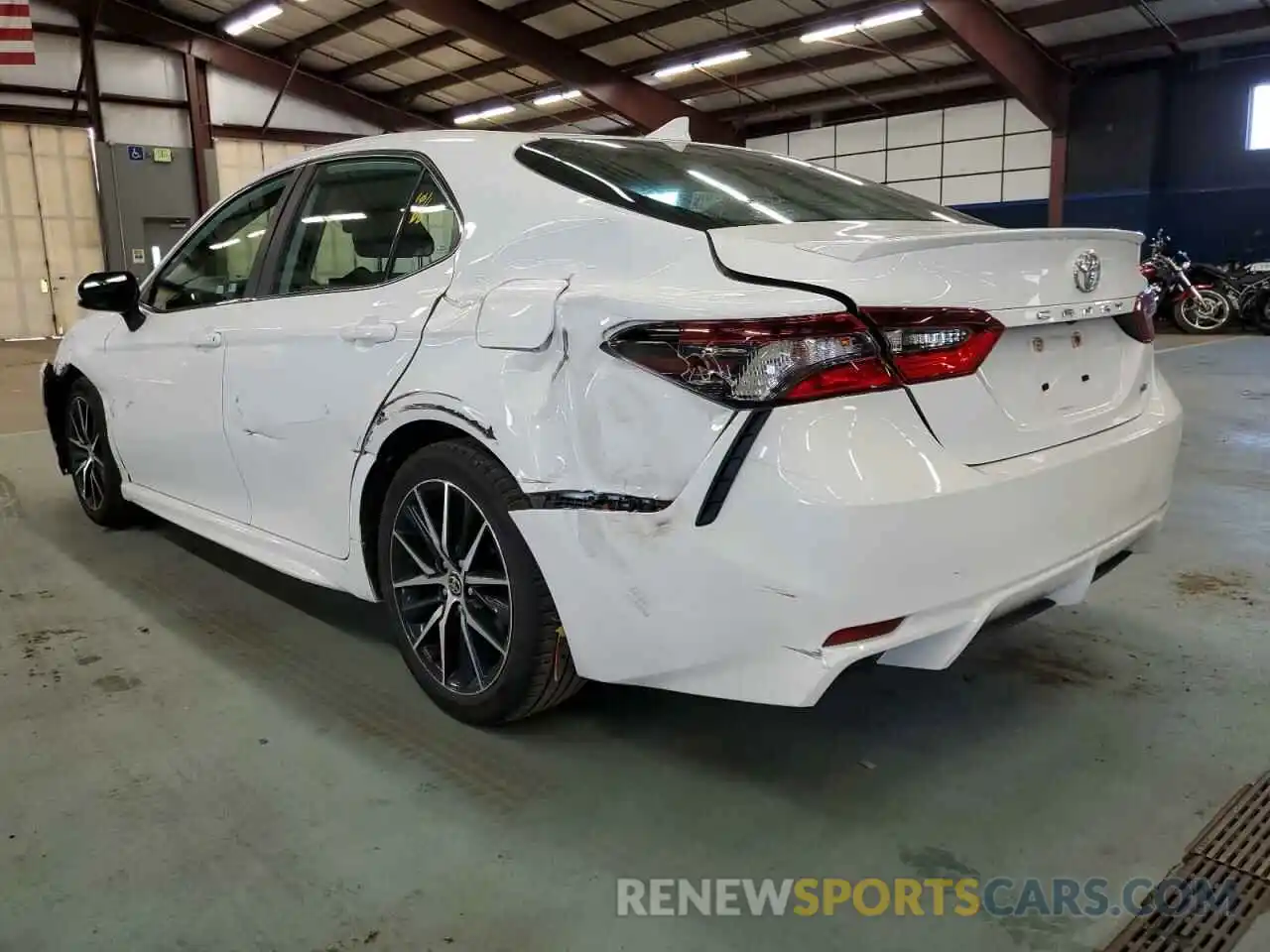 9 Photograph of a damaged car 4T1G11AKXMU513249 TOYOTA CAMRY 2021