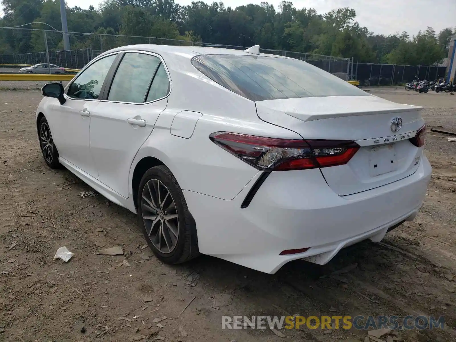 3 Photograph of a damaged car 4T1G11AKXMU513543 TOYOTA CAMRY 2021