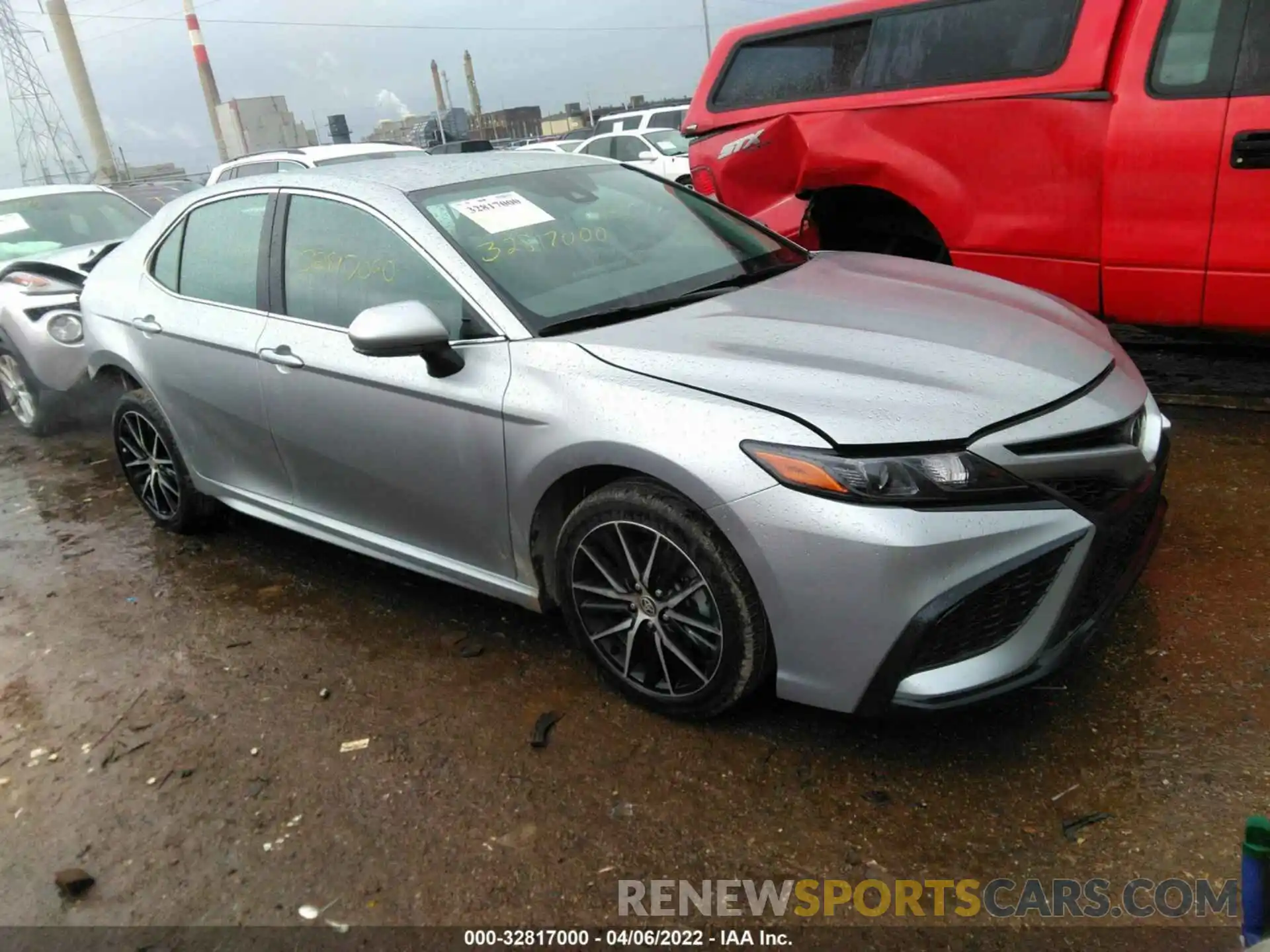 1 Photograph of a damaged car 4T1G11AKXMU514806 TOYOTA CAMRY 2021