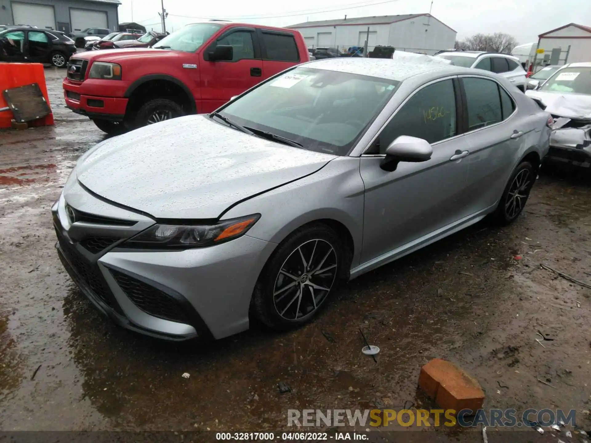 2 Photograph of a damaged car 4T1G11AKXMU514806 TOYOTA CAMRY 2021