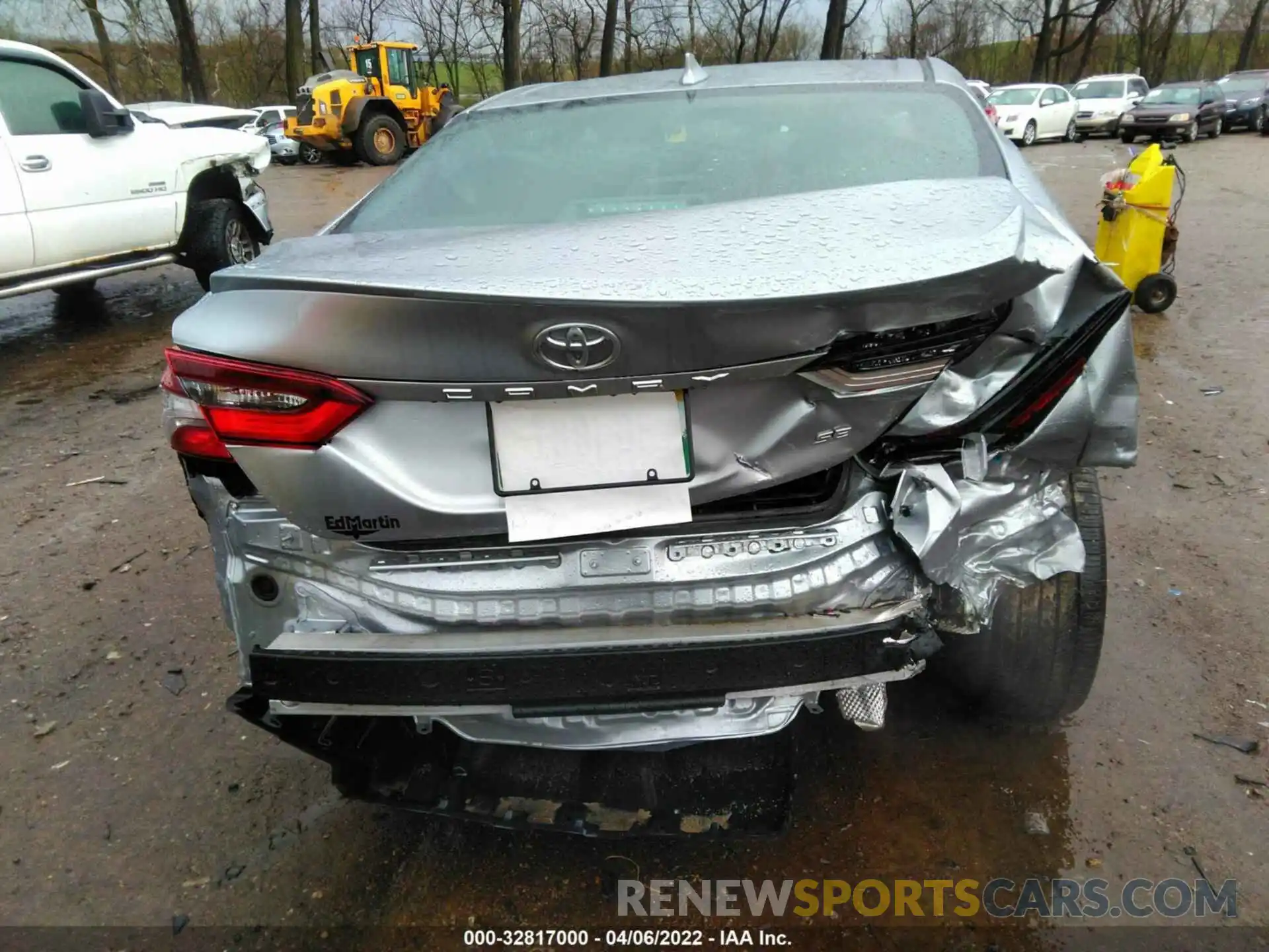 6 Photograph of a damaged car 4T1G11AKXMU514806 TOYOTA CAMRY 2021