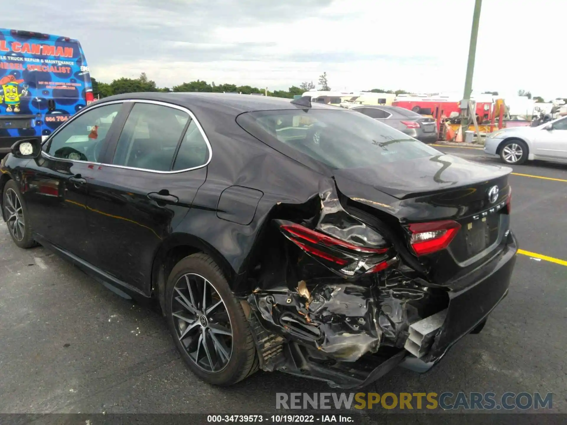 6 Photograph of a damaged car 4T1G11AKXMU515924 TOYOTA CAMRY 2021