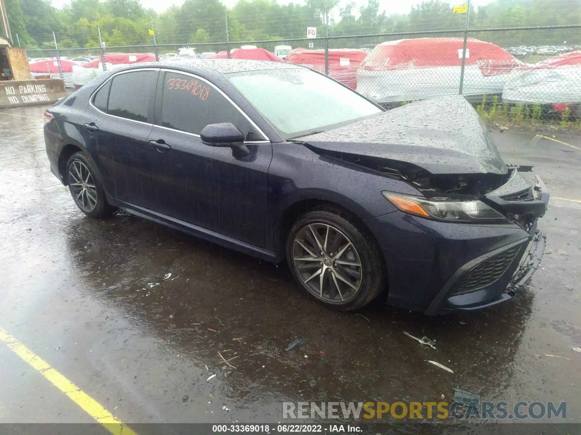 1 Photograph of a damaged car 4T1G11AKXMU517169 TOYOTA CAMRY 2021