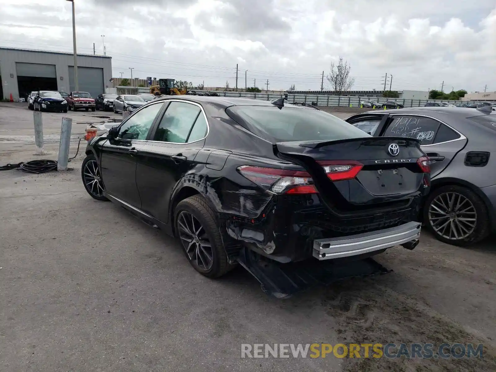 3 Photograph of a damaged car 4T1G11AKXMU517639 TOYOTA CAMRY 2021