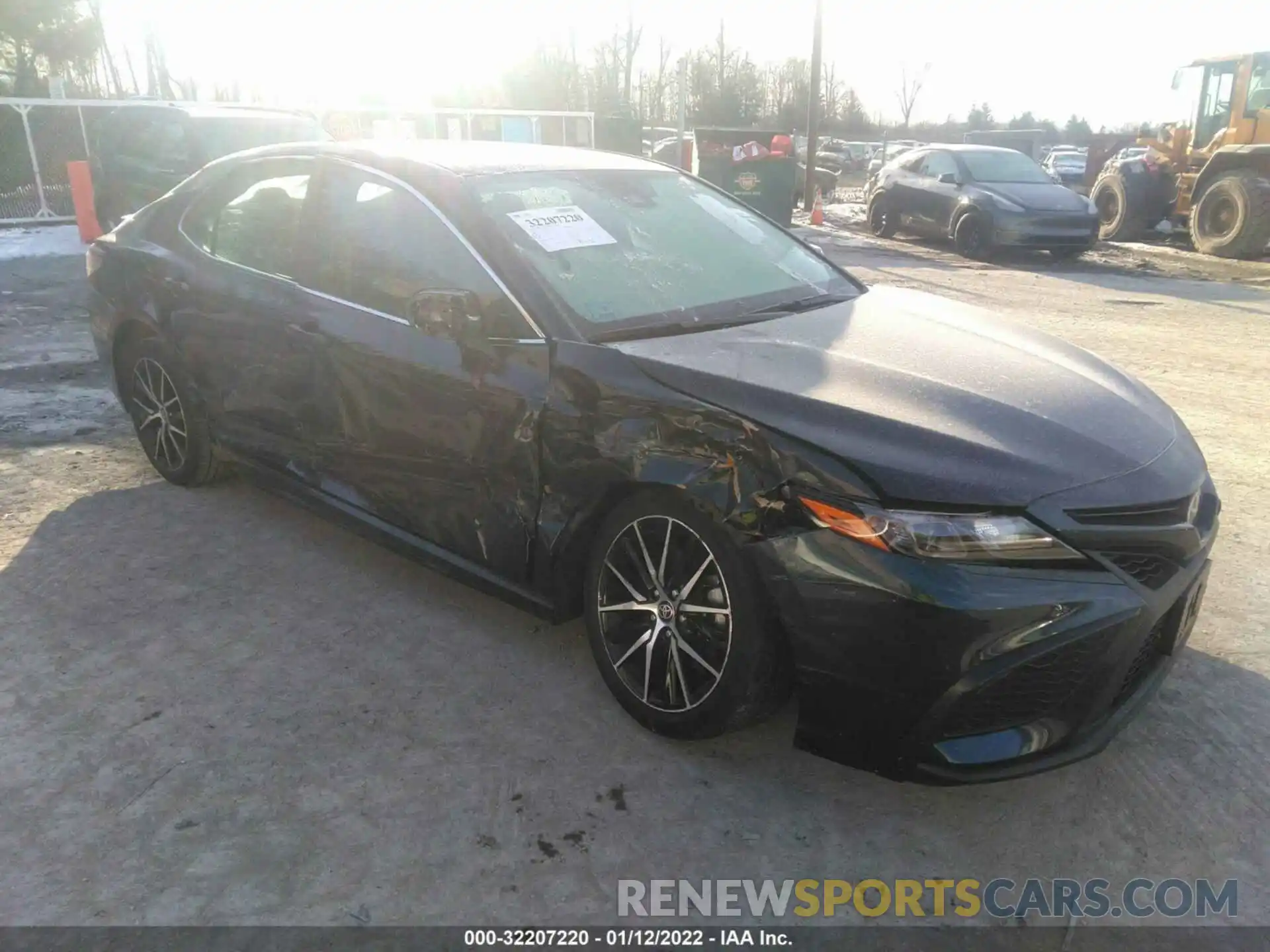 1 Photograph of a damaged car 4T1G11AKXMU523876 TOYOTA CAMRY 2021