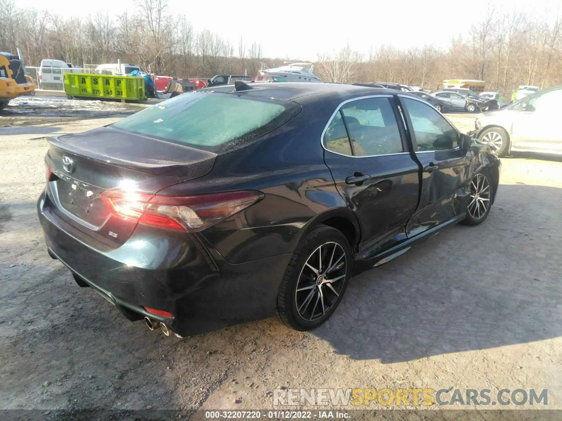 4 Photograph of a damaged car 4T1G11AKXMU523876 TOYOTA CAMRY 2021