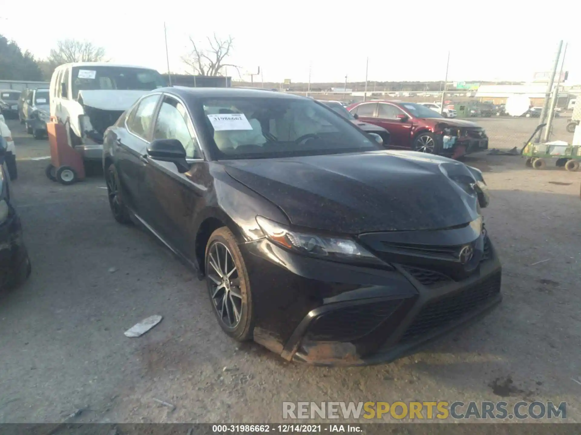 1 Photograph of a damaged car 4T1G11AKXMU524204 TOYOTA CAMRY 2021