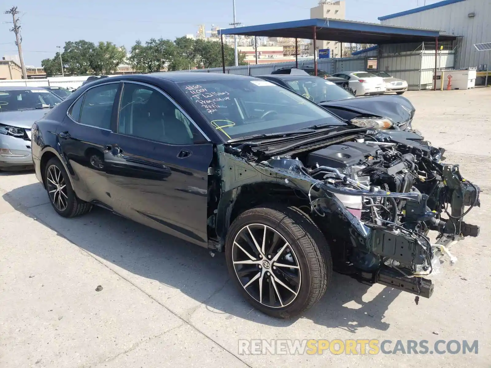 1 Photograph of a damaged car 4T1G11AKXMU524736 TOYOTA CAMRY 2021