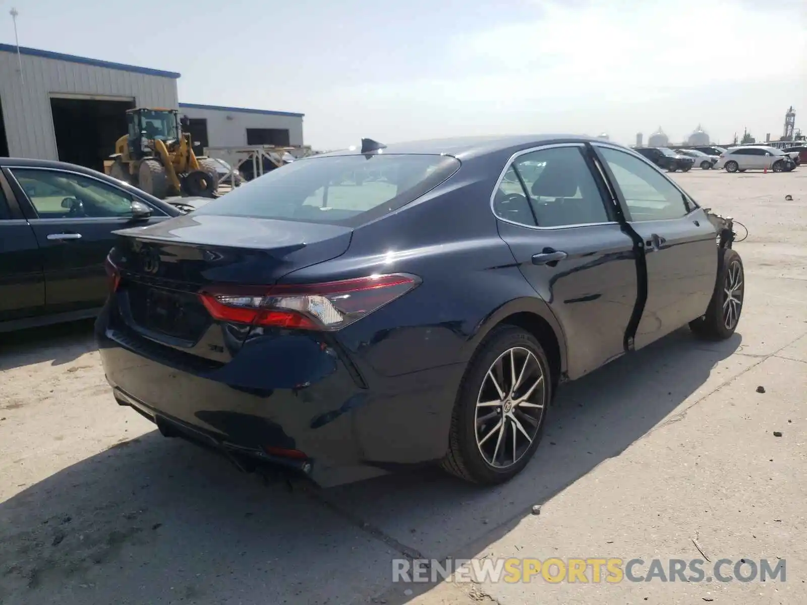 4 Photograph of a damaged car 4T1G11AKXMU524736 TOYOTA CAMRY 2021