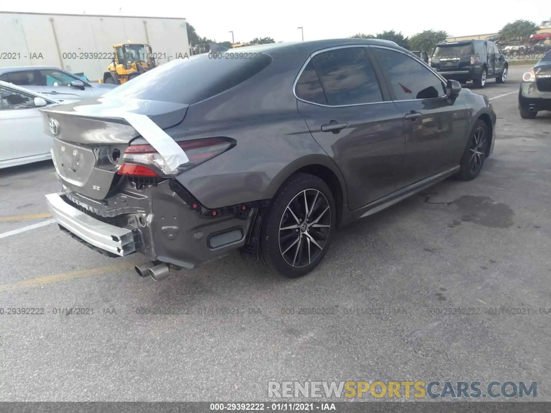 4 Photograph of a damaged car 4T1G11AKXMU525028 TOYOTA CAMRY 2021