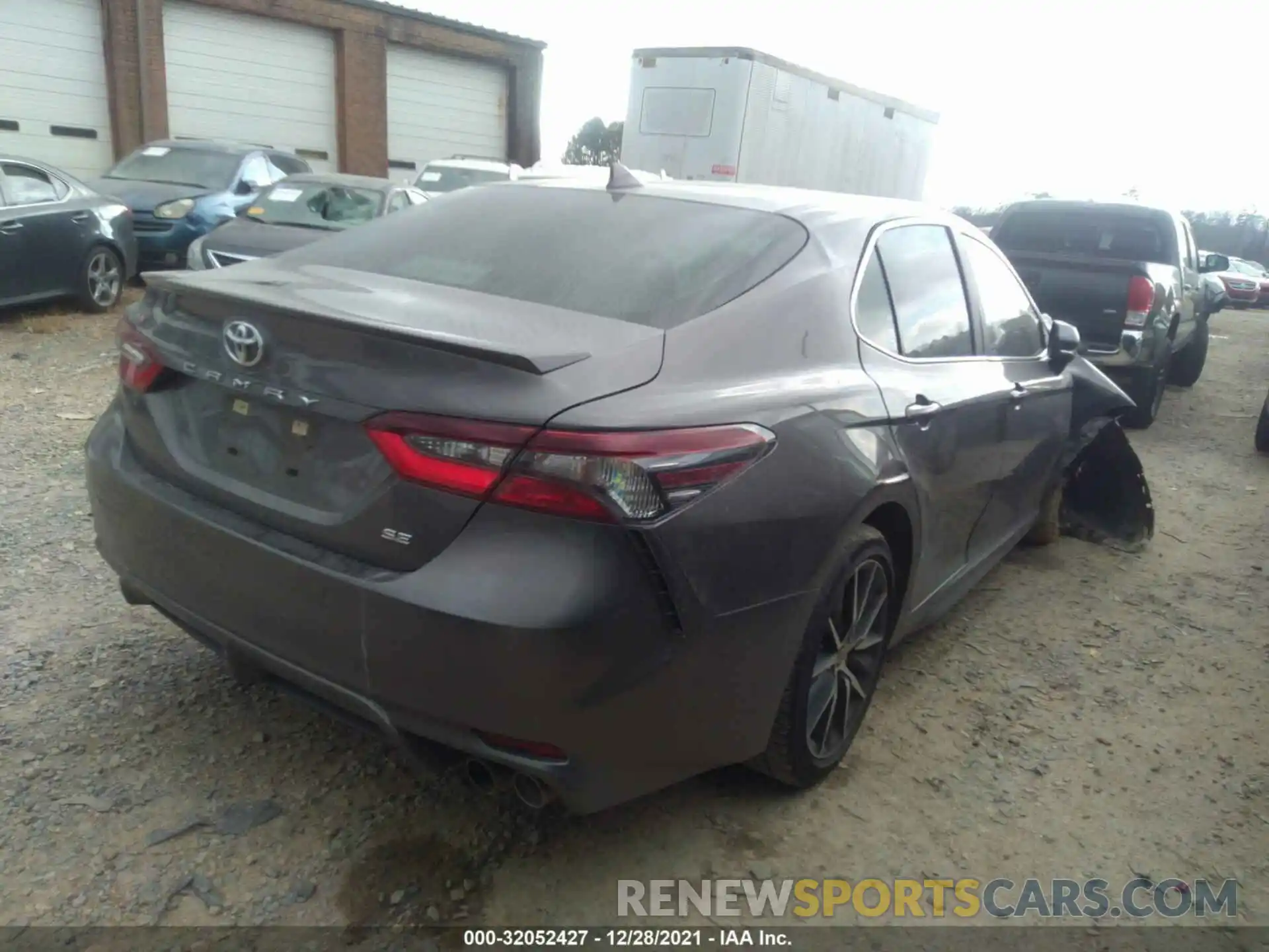 4 Photograph of a damaged car 4T1G11AKXMU527667 TOYOTA CAMRY 2021