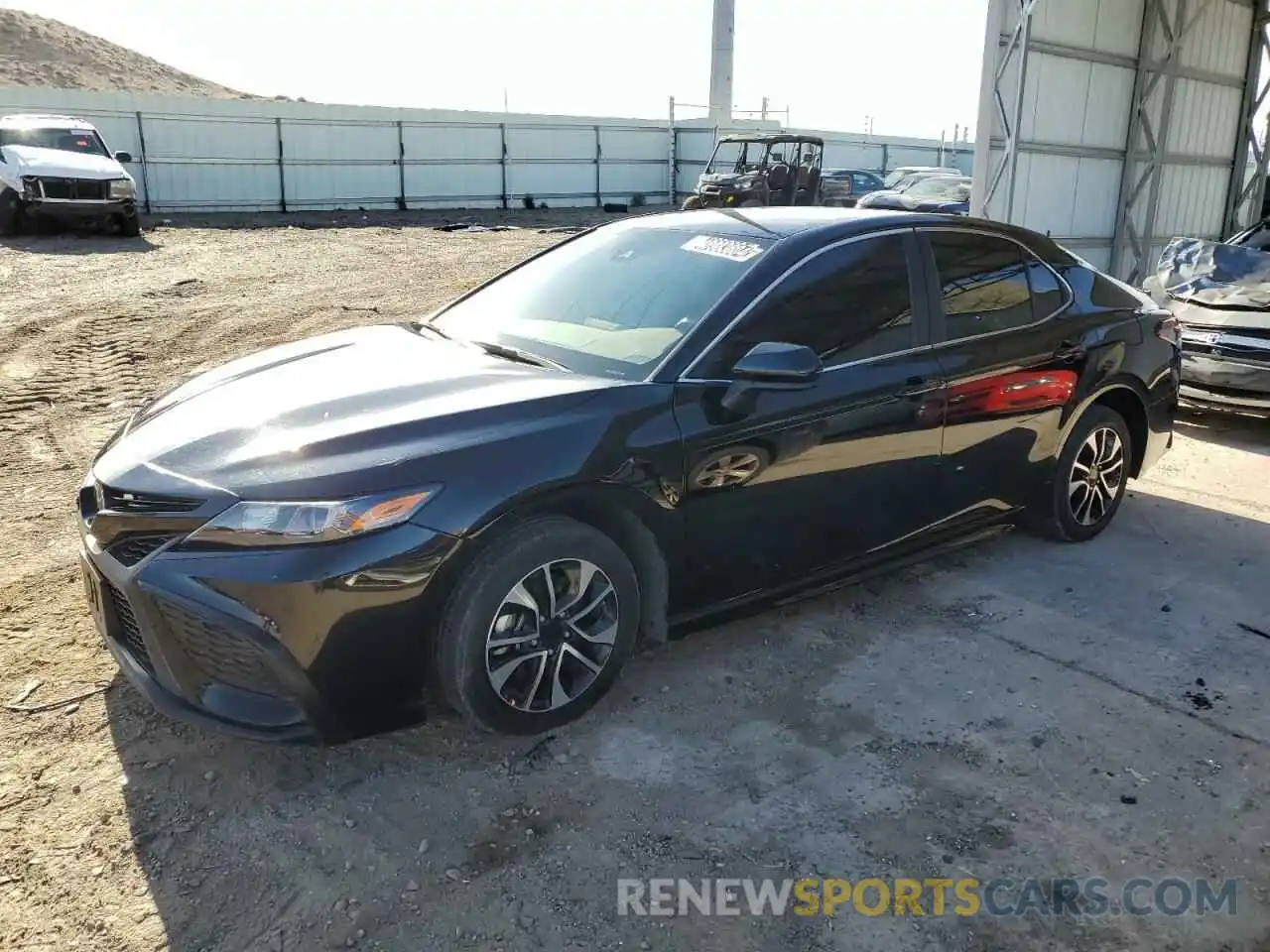 1 Photograph of a damaged car 4T1G11AKXMU529306 TOYOTA CAMRY 2021