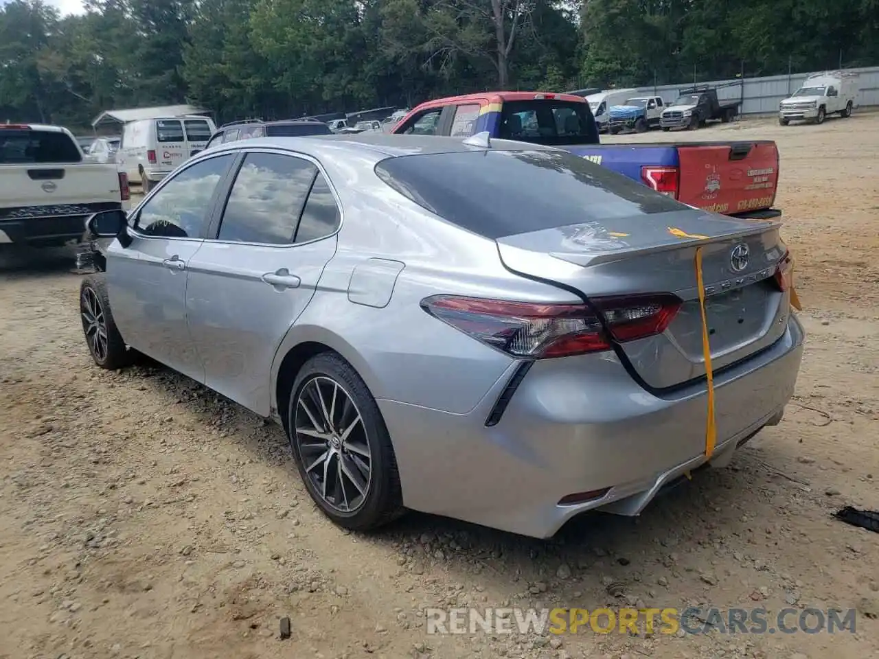 3 Photograph of a damaged car 4T1G11AKXMU529466 TOYOTA CAMRY 2021