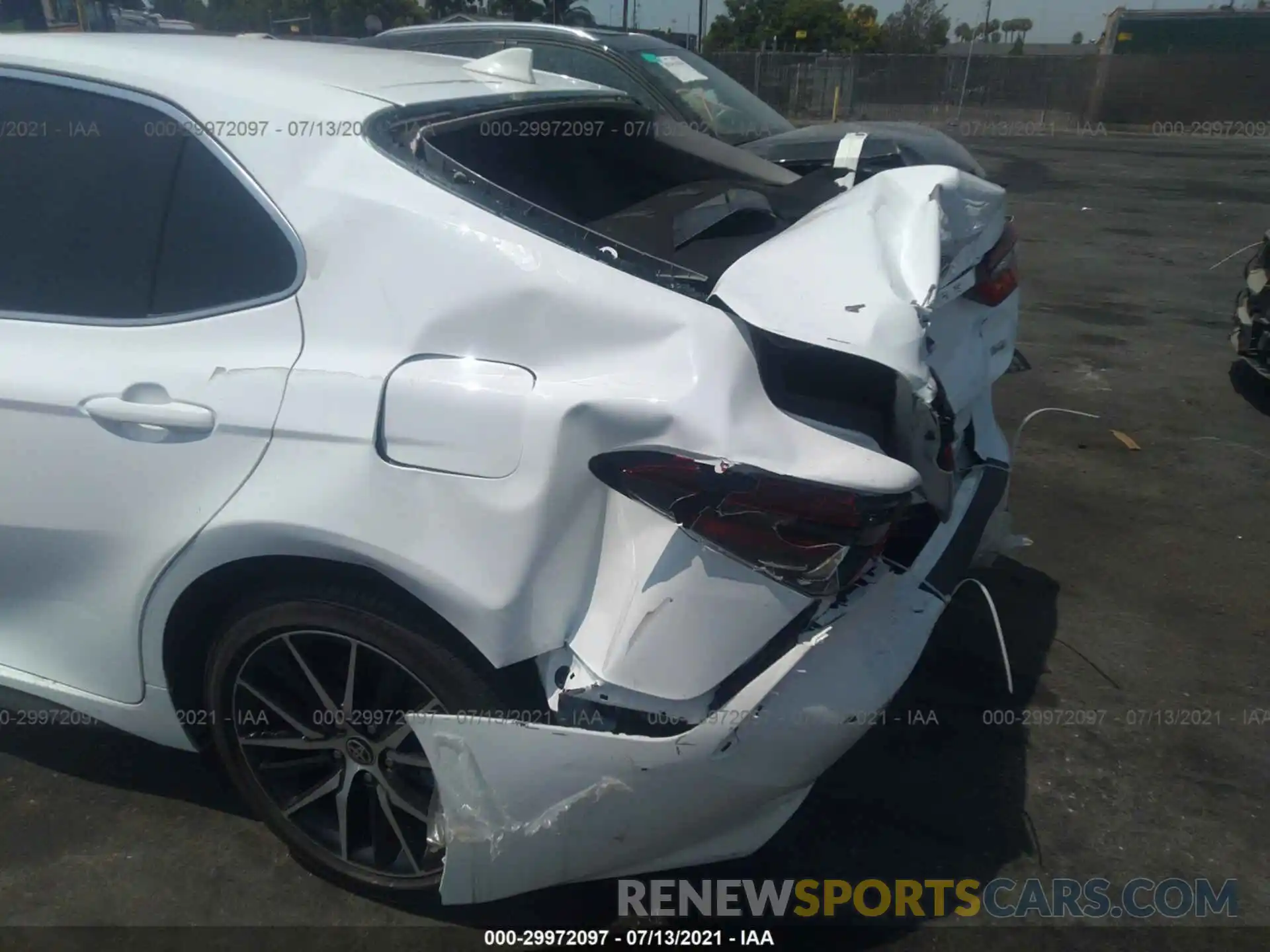 6 Photograph of a damaged car 4T1G11AKXMU535848 TOYOTA CAMRY 2021