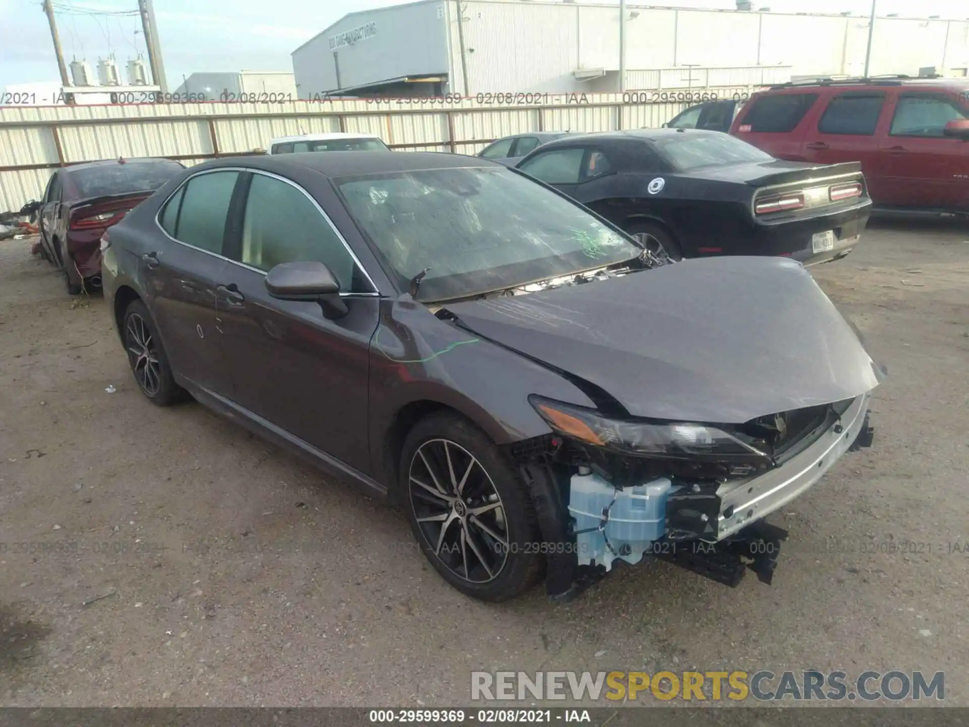 1 Photograph of a damaged car 4T1G11AKXMU535932 TOYOTA CAMRY 2021