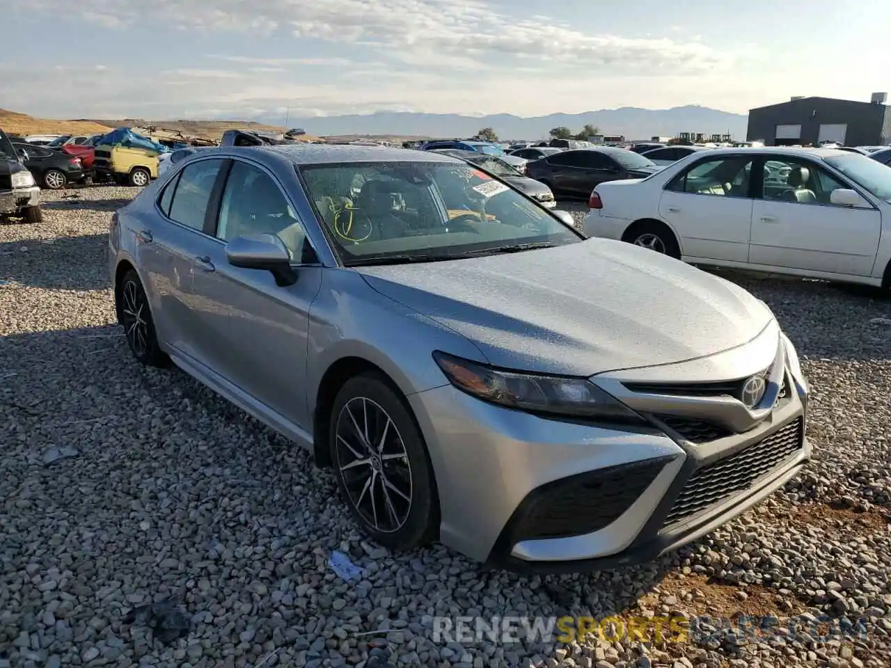 1 Photograph of a damaged car 4T1G11AKXMU537955 TOYOTA CAMRY 2021