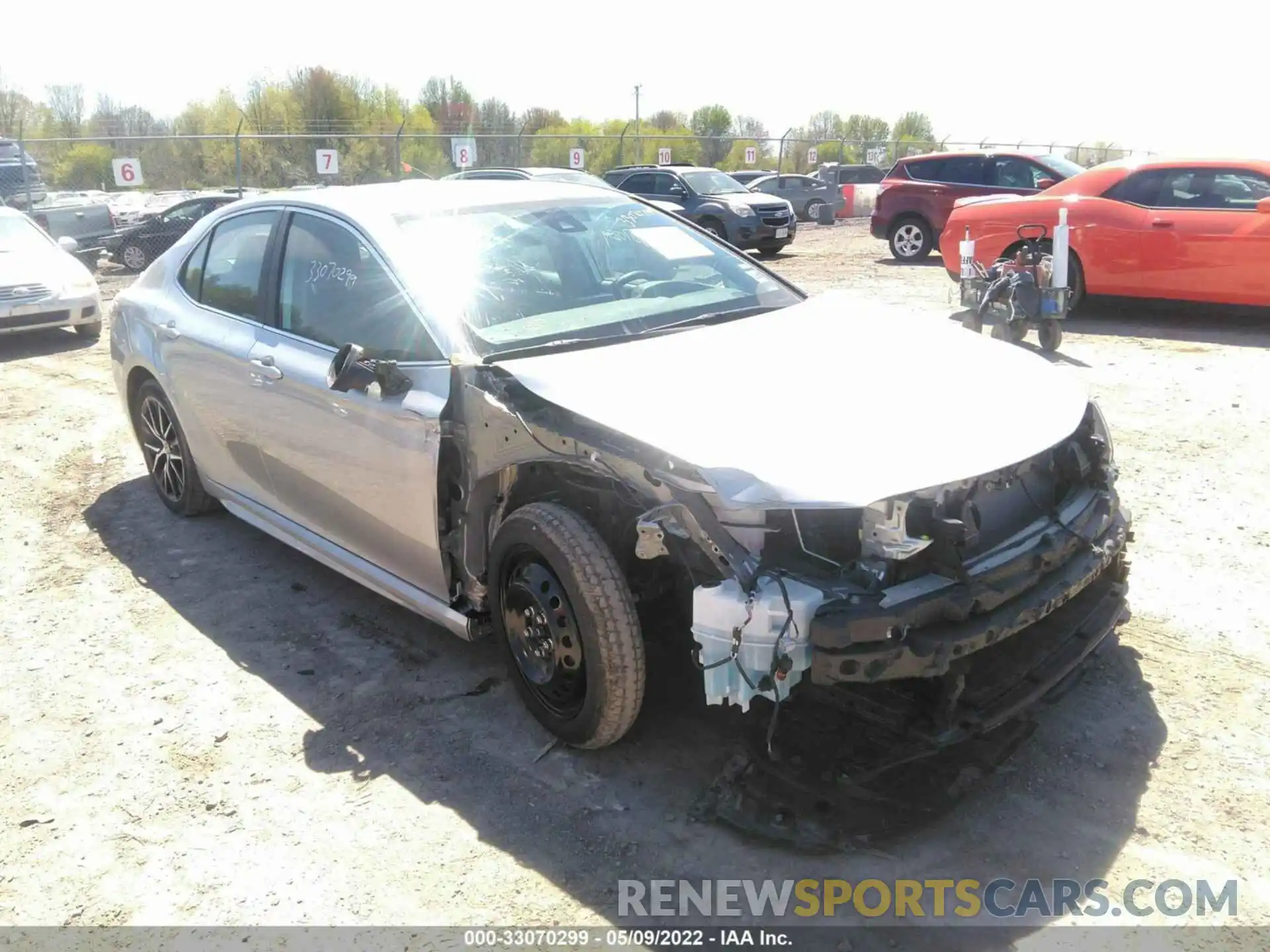 1 Photograph of a damaged car 4T1G11AKXMU548664 TOYOTA CAMRY 2021