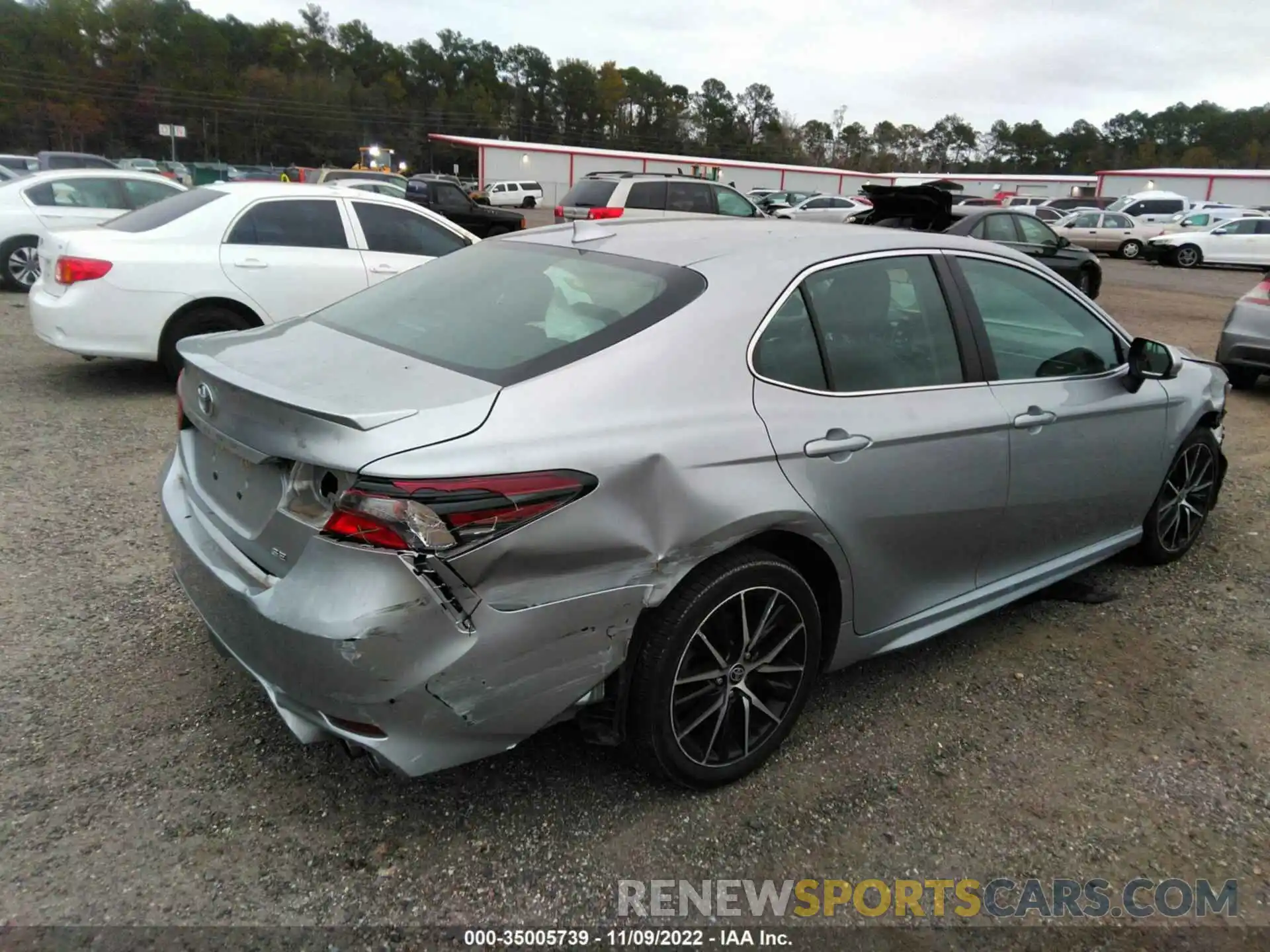 4 Photograph of a damaged car 4T1G11AKXMU549247 TOYOTA CAMRY 2021