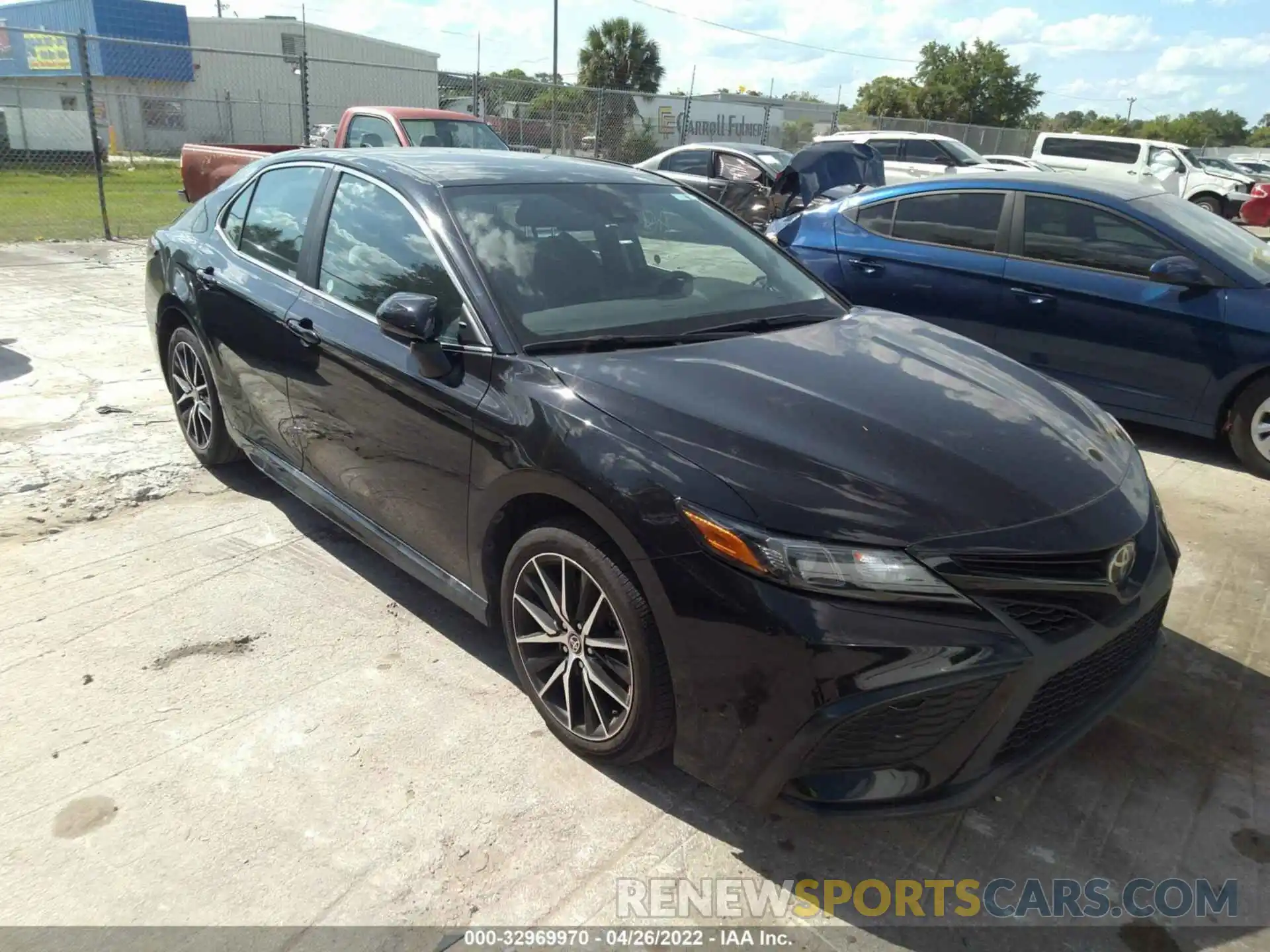 1 Photograph of a damaged car 4T1G11AKXMU553945 TOYOTA CAMRY 2021