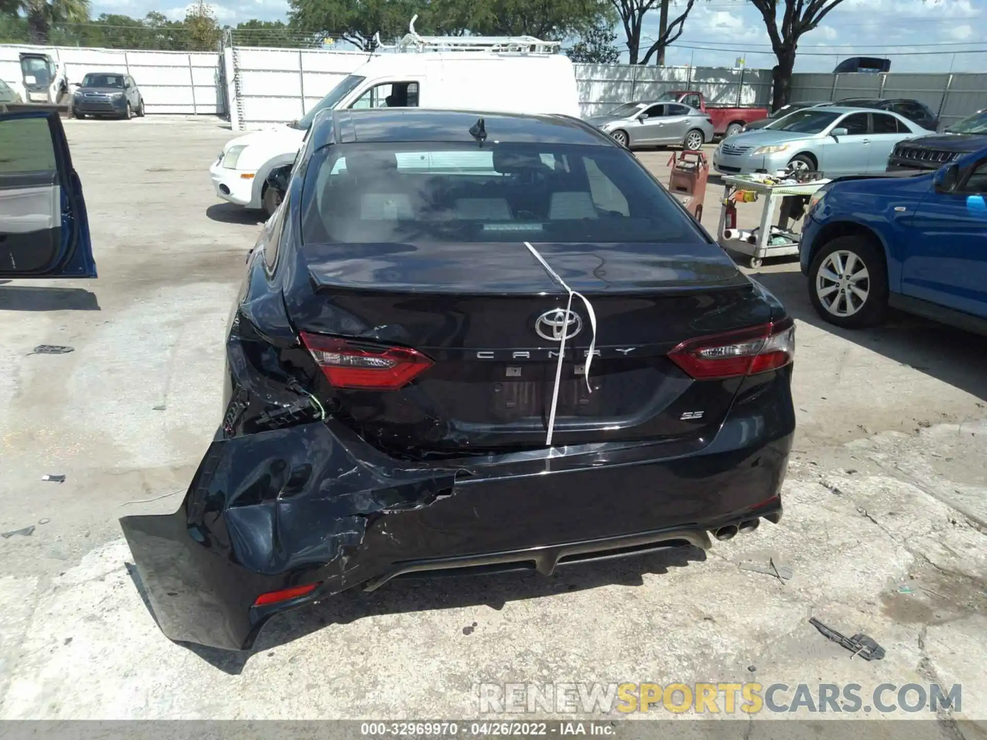 6 Photograph of a damaged car 4T1G11AKXMU553945 TOYOTA CAMRY 2021