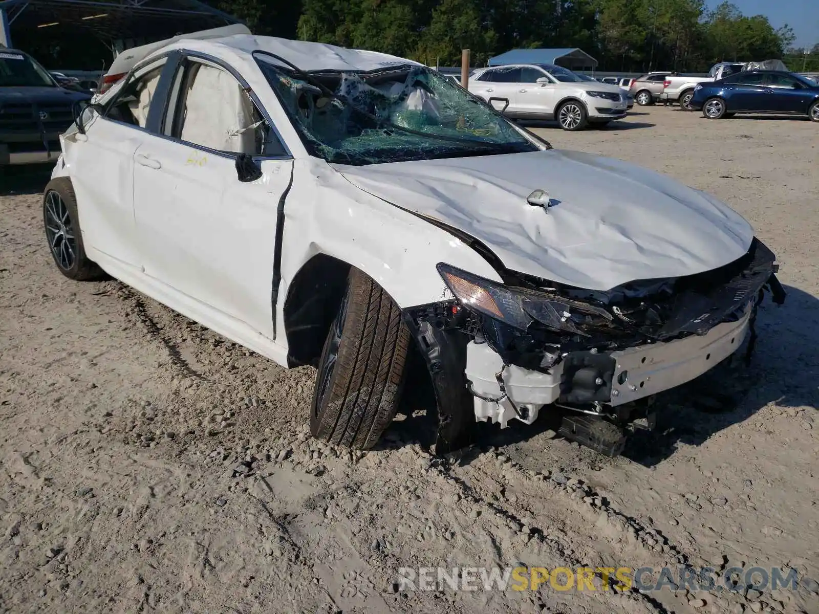 1 Photograph of a damaged car 4T1G11AKXMU556537 TOYOTA CAMRY 2021