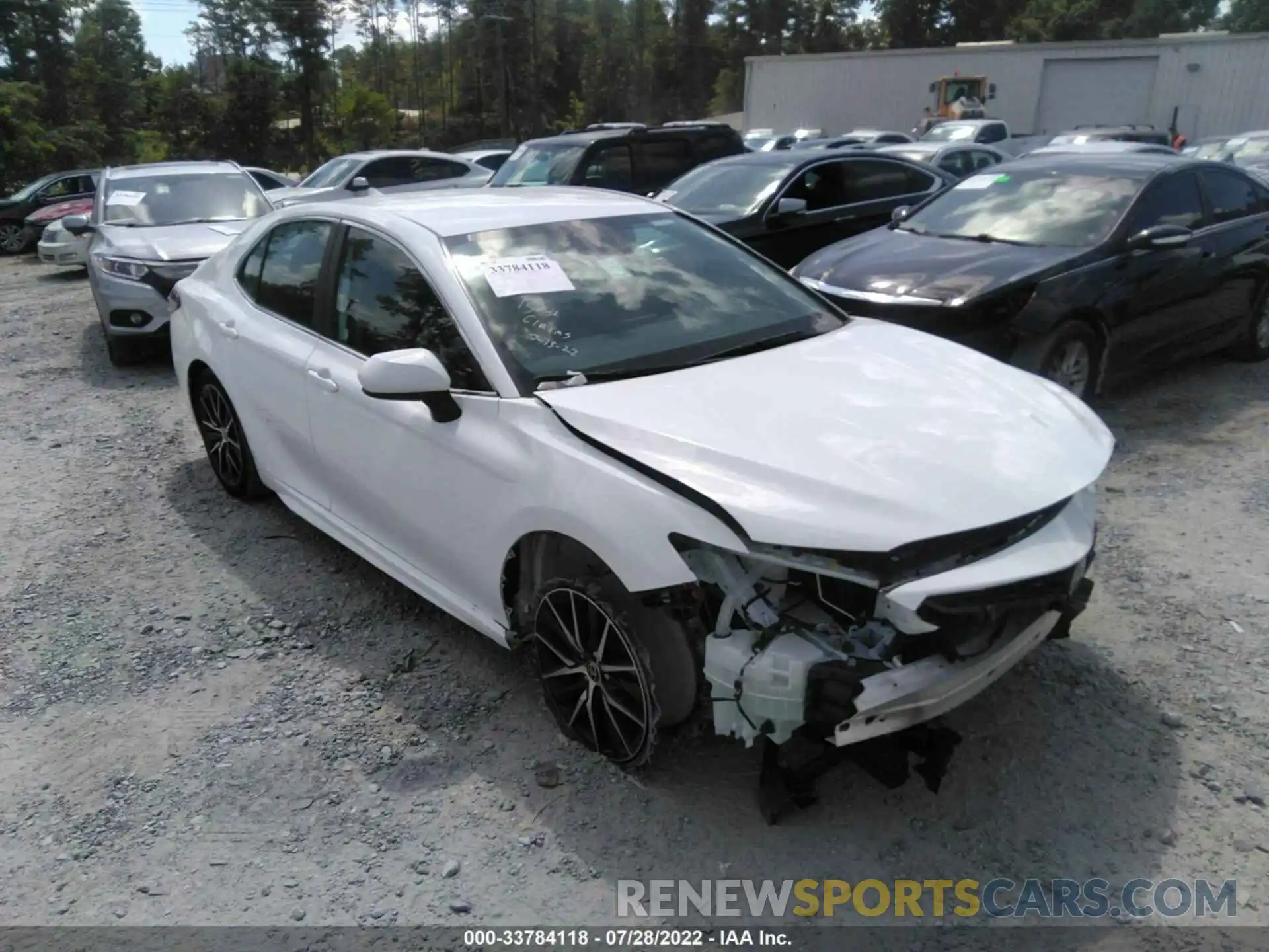 1 Photograph of a damaged car 4T1G11AKXMU562595 TOYOTA CAMRY 2021