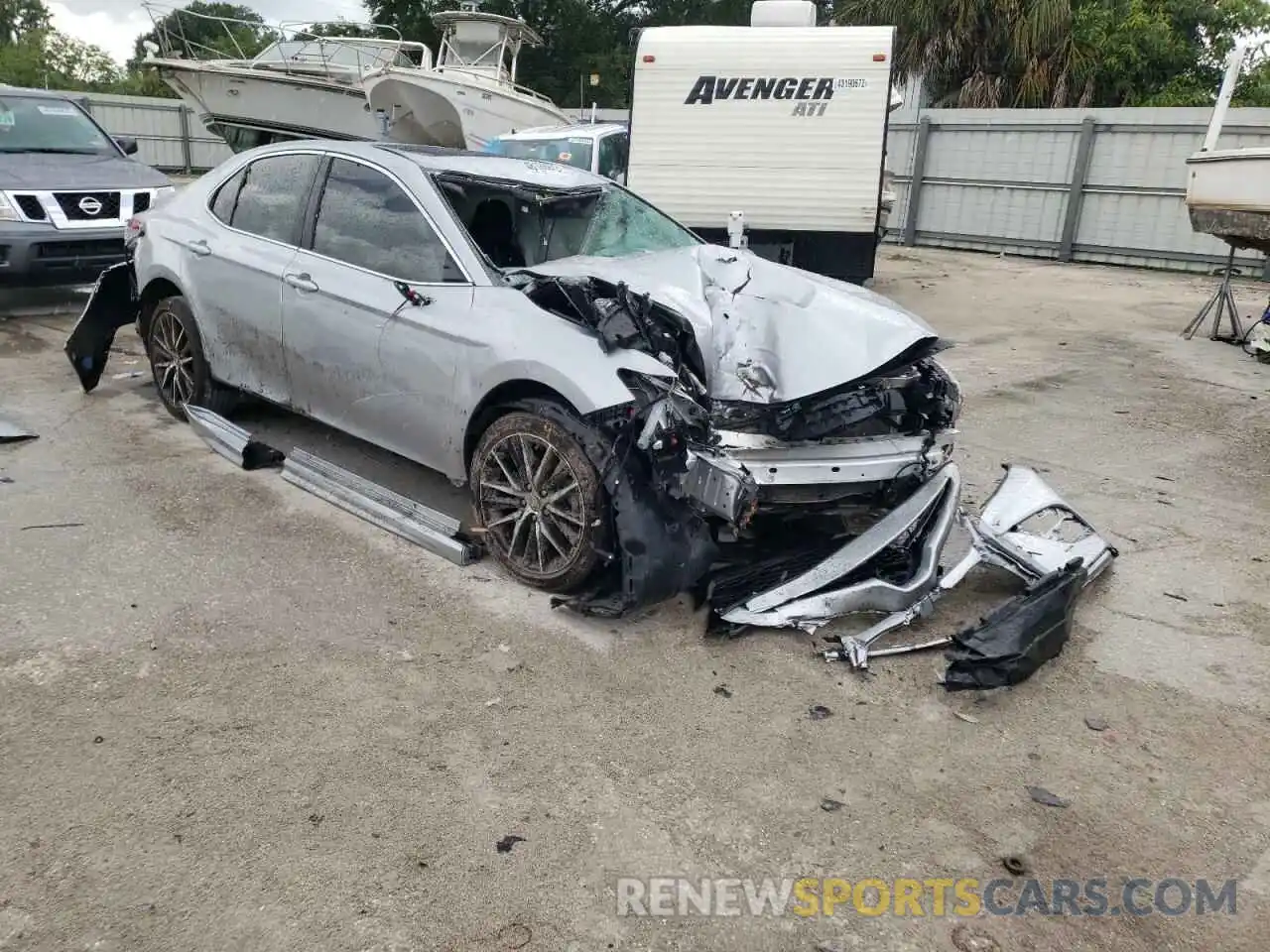 1 Photograph of a damaged car 4T1G11AKXMU564489 TOYOTA CAMRY 2021