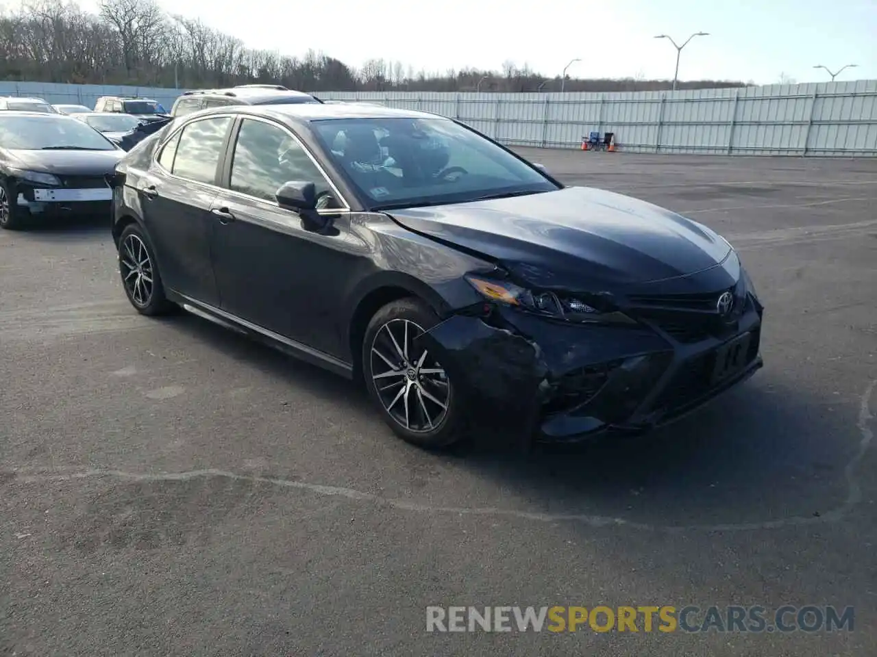 1 Photograph of a damaged car 4T1G11AKXMU566789 TOYOTA CAMRY 2021