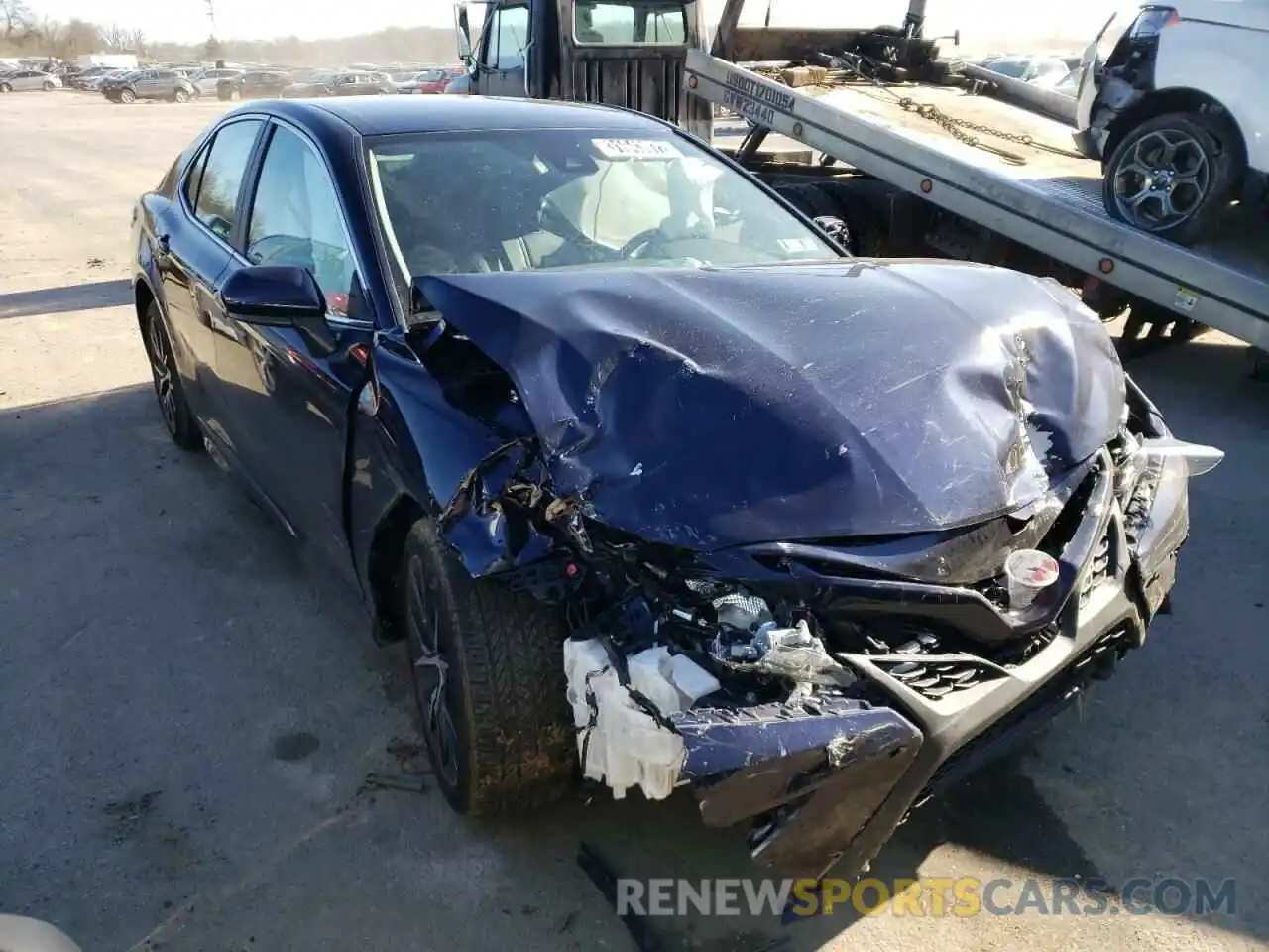 1 Photograph of a damaged car 4T1G11AKXMU573452 TOYOTA CAMRY 2021