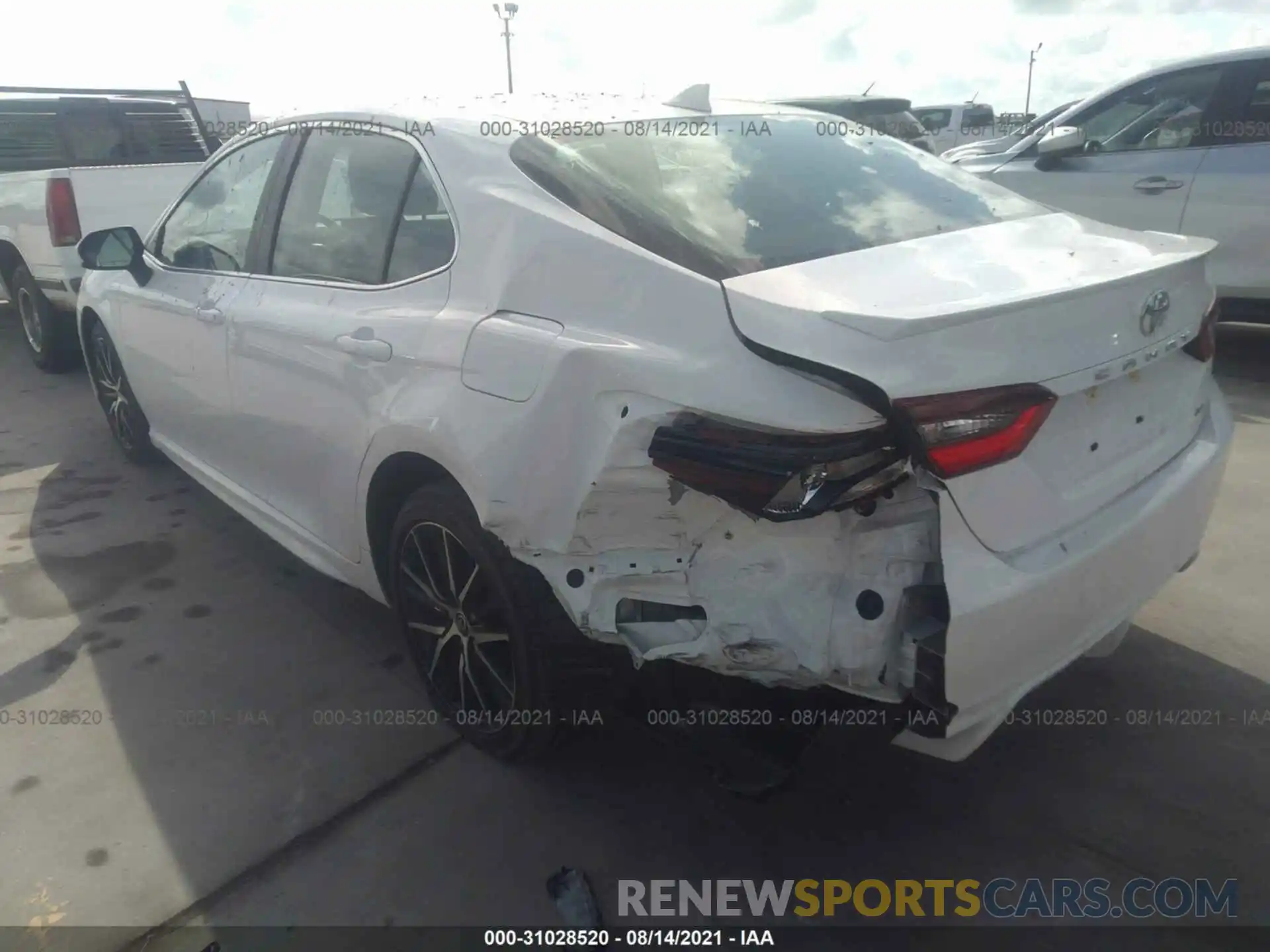 6 Photograph of a damaged car 4T1G11AKXMU574066 TOYOTA CAMRY 2021