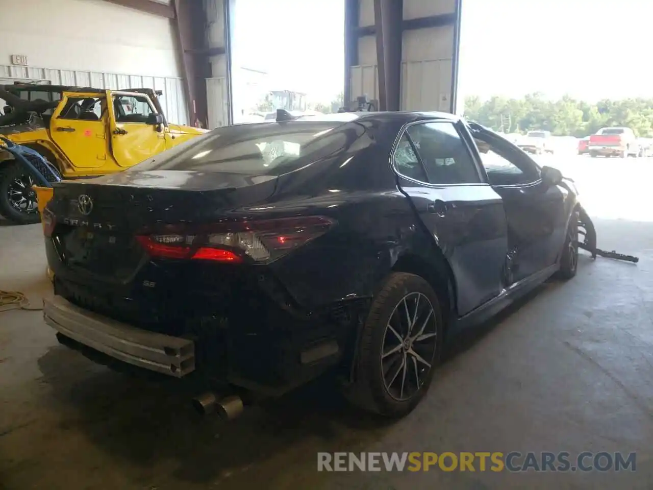 4 Photograph of a damaged car 4T1G11AKXMU574617 TOYOTA CAMRY 2021