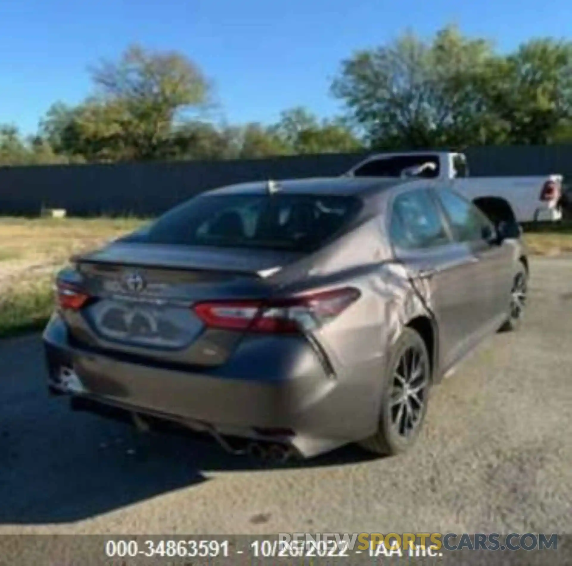 4 Photograph of a damaged car 4T1G11AKXMU584435 TOYOTA CAMRY 2021