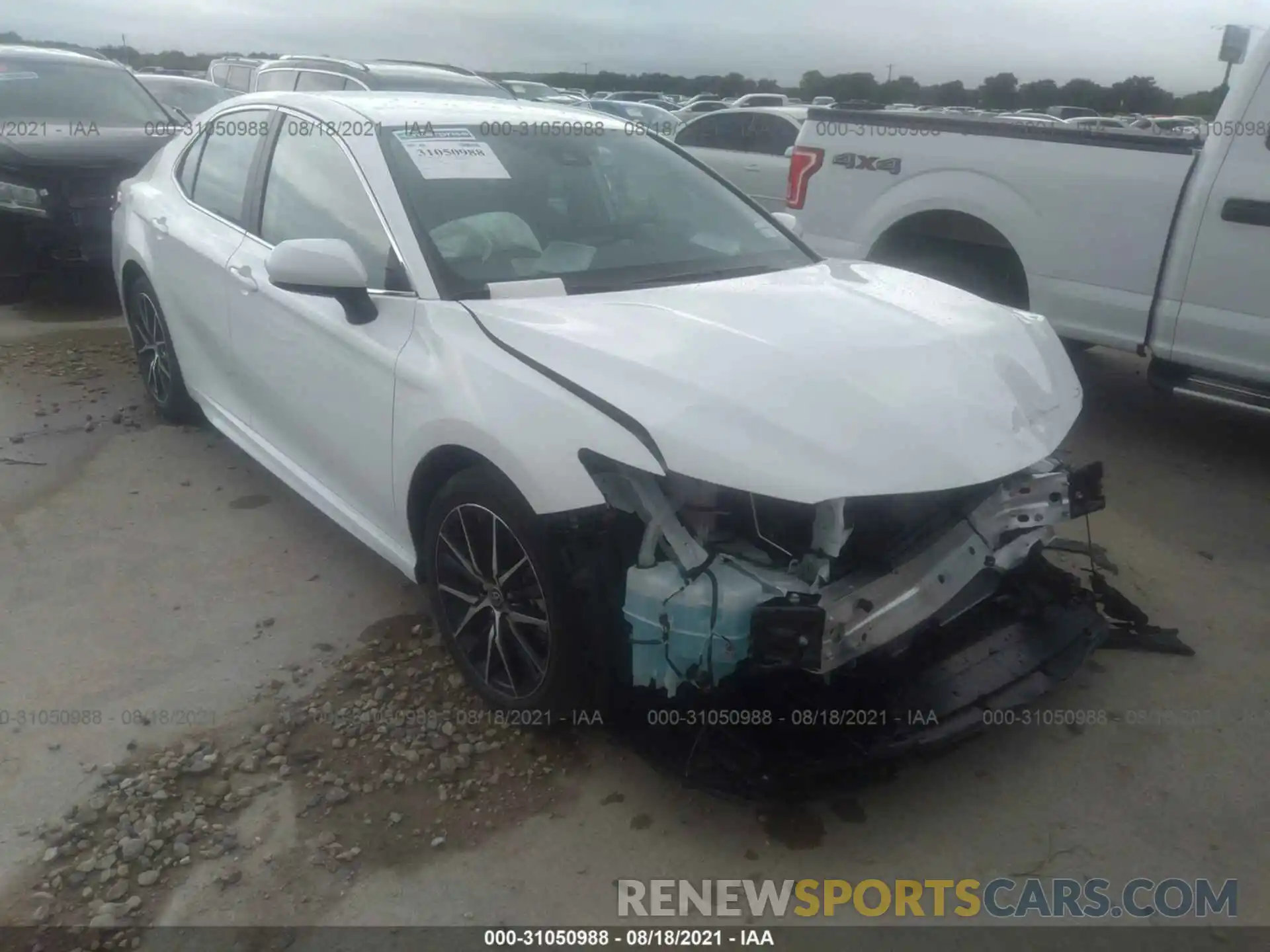 1 Photograph of a damaged car 4T1G11AKXMU605882 TOYOTA CAMRY 2021