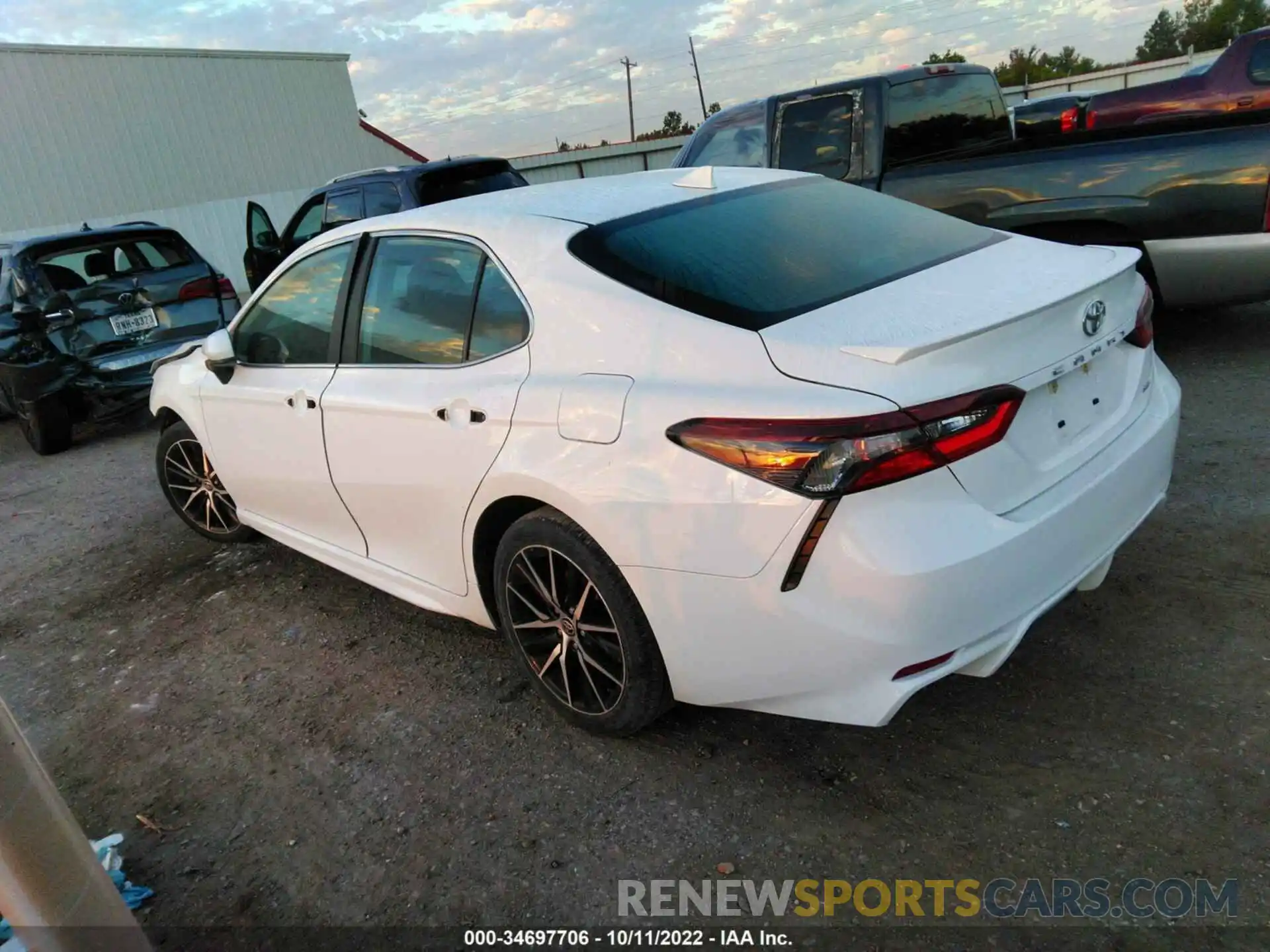 3 Photograph of a damaged car 4T1G11AKXMU606286 TOYOTA CAMRY 2021