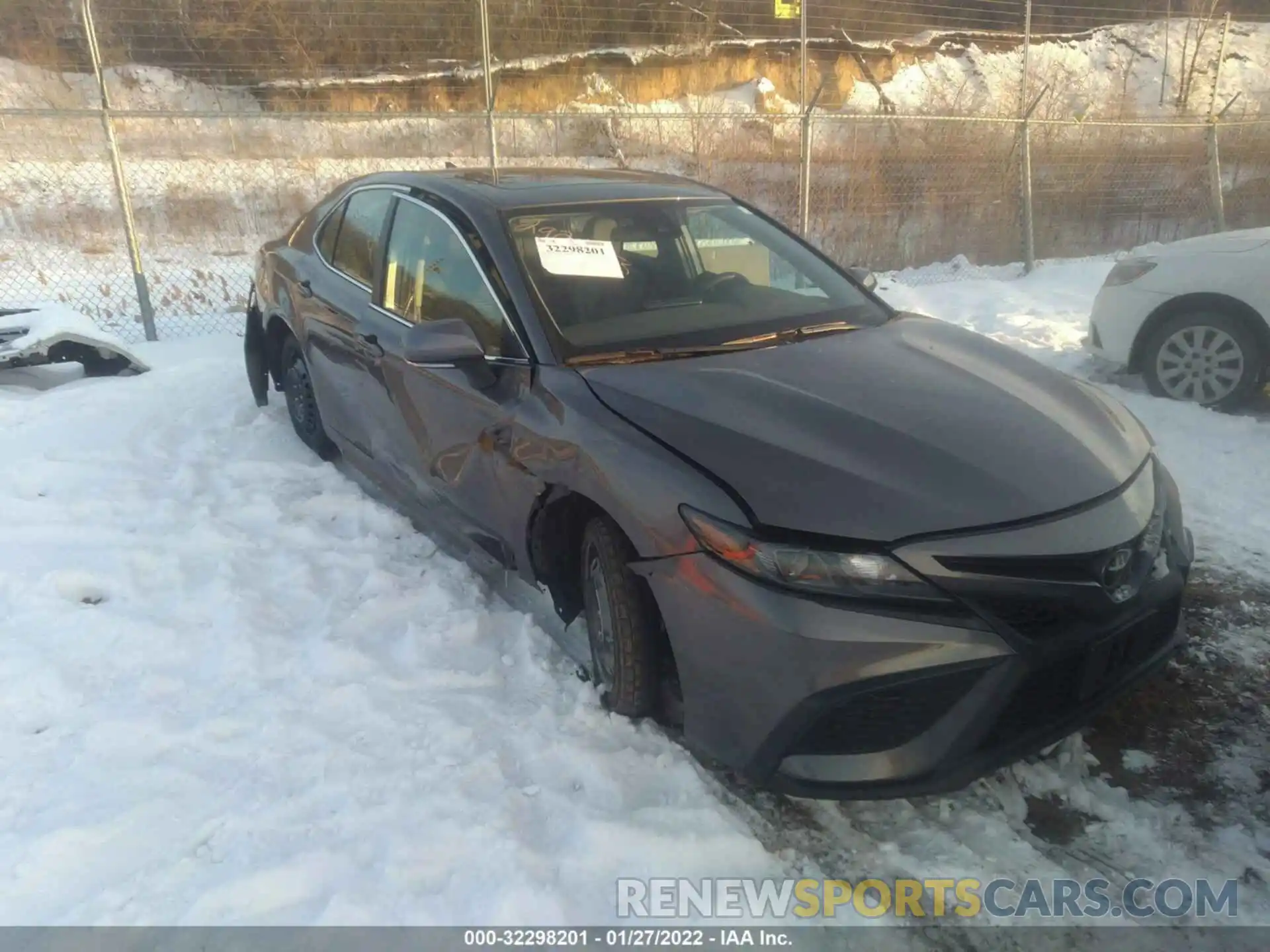 1 Photograph of a damaged car 4T1G11AKXMU612931 TOYOTA CAMRY 2021