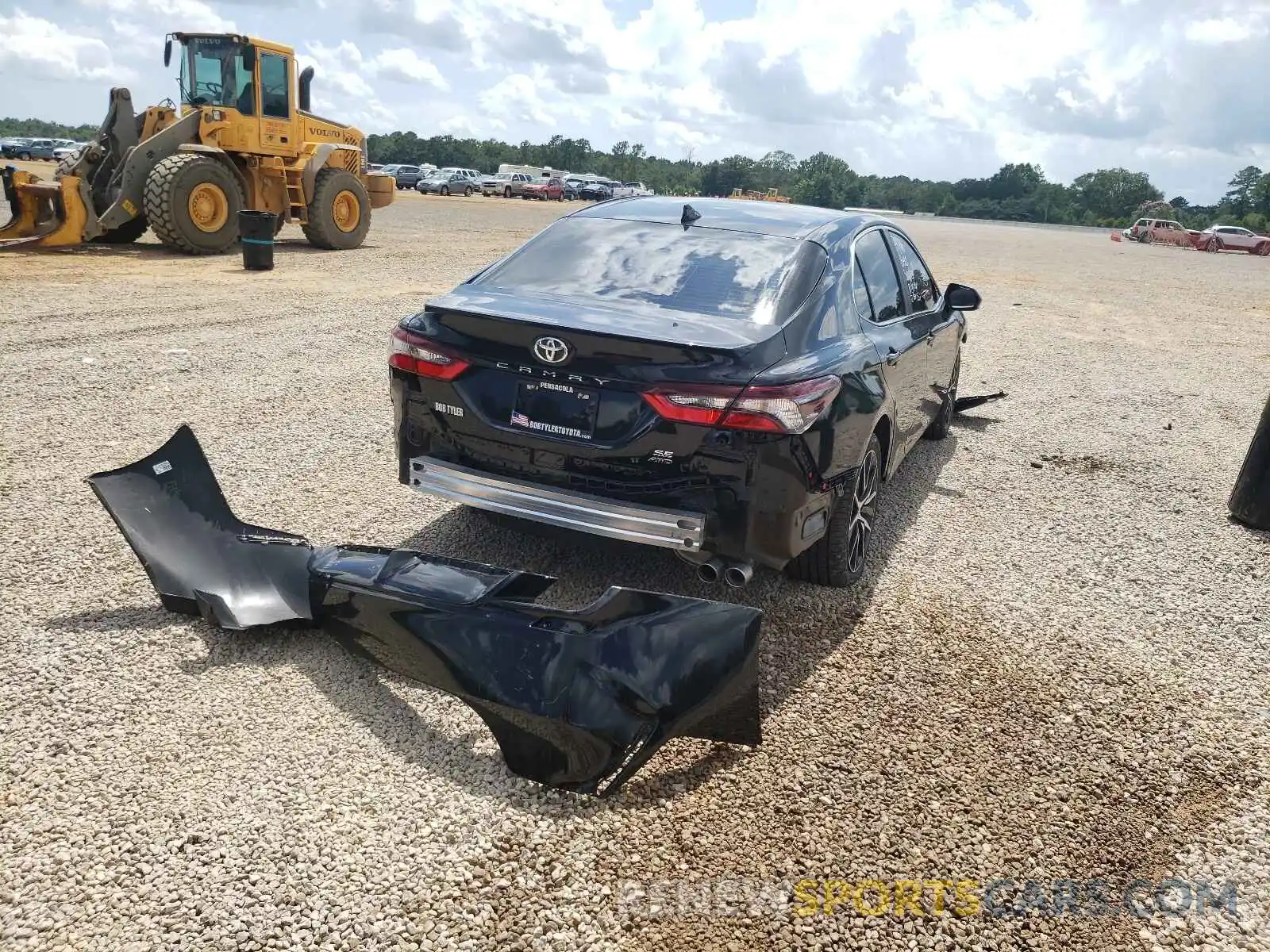 4 Photograph of a damaged car 4T1G11BK0MU023109 TOYOTA CAMRY 2021