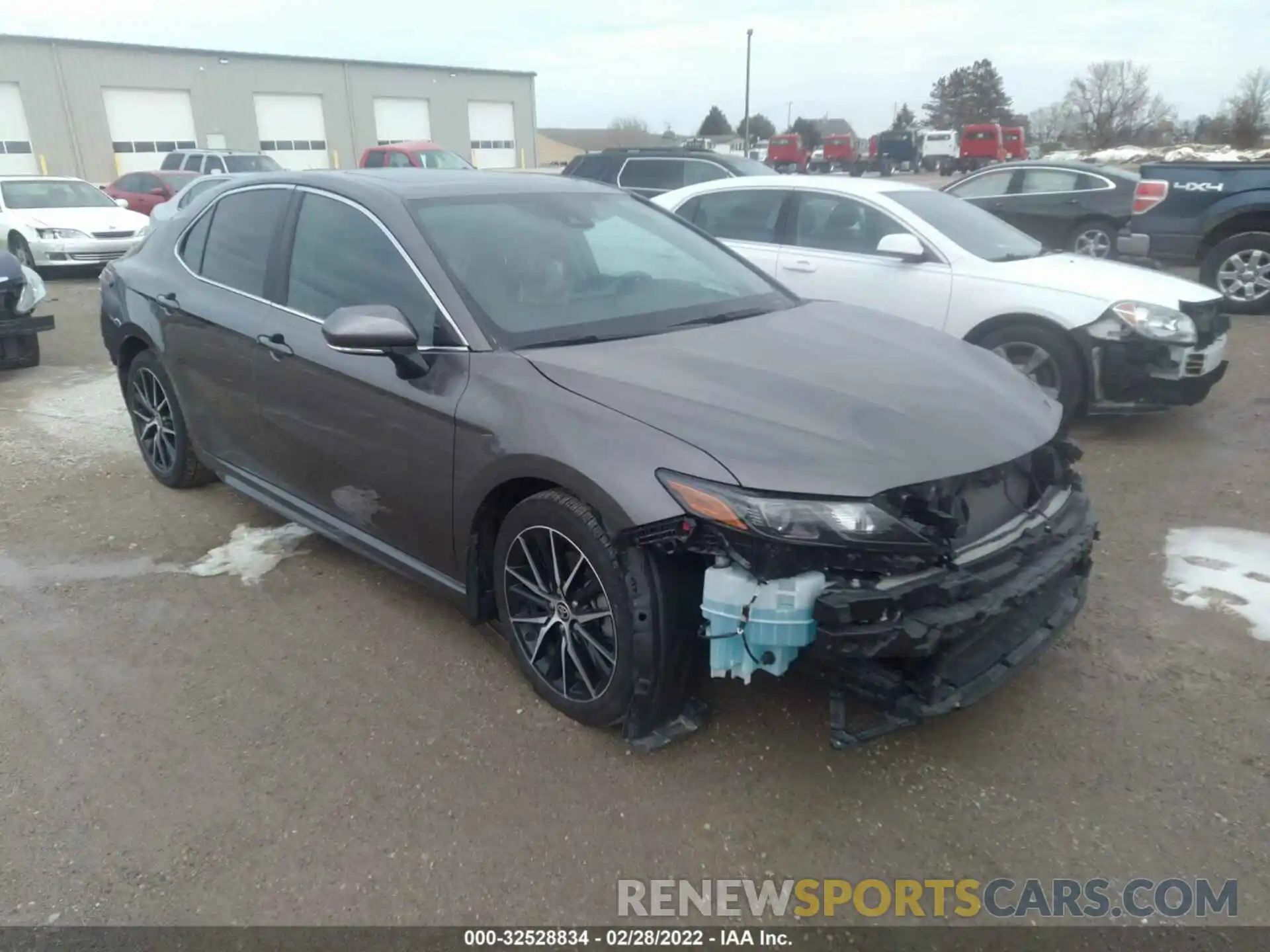 1 Photograph of a damaged car 4T1G11BK0MU025832 TOYOTA CAMRY 2021