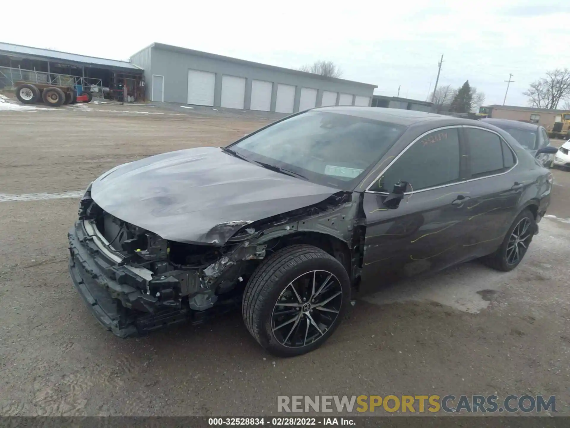 6 Photograph of a damaged car 4T1G11BK0MU025832 TOYOTA CAMRY 2021