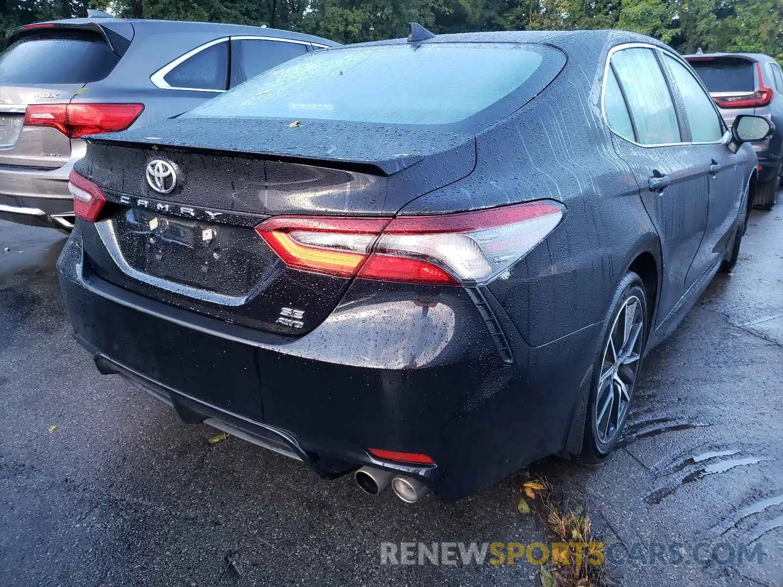 4 Photograph of a damaged car 4T1G11BK1MU024012 TOYOTA CAMRY 2021