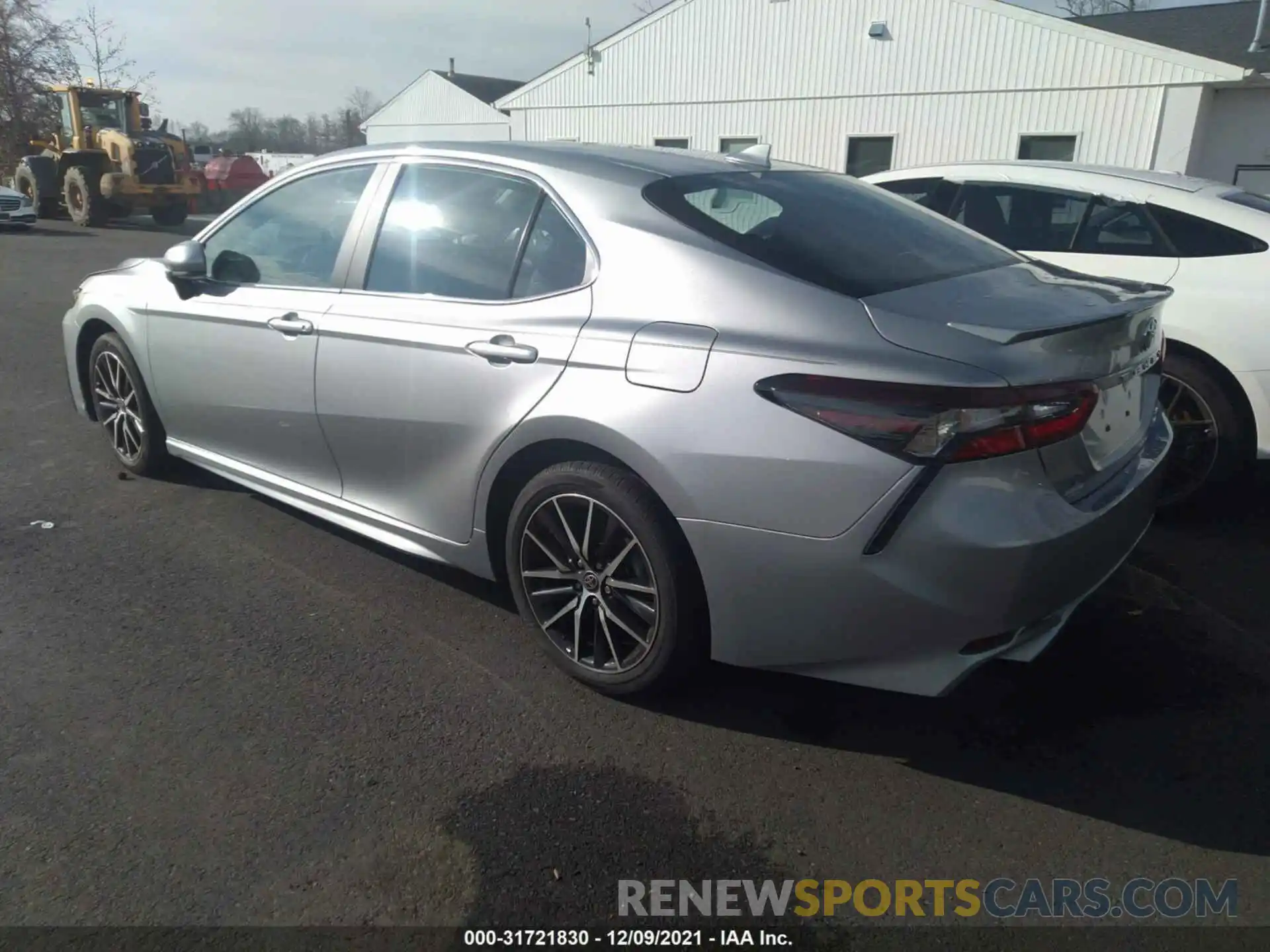 3 Photograph of a damaged car 4T1G11BK1MU031560 TOYOTA CAMRY 2021